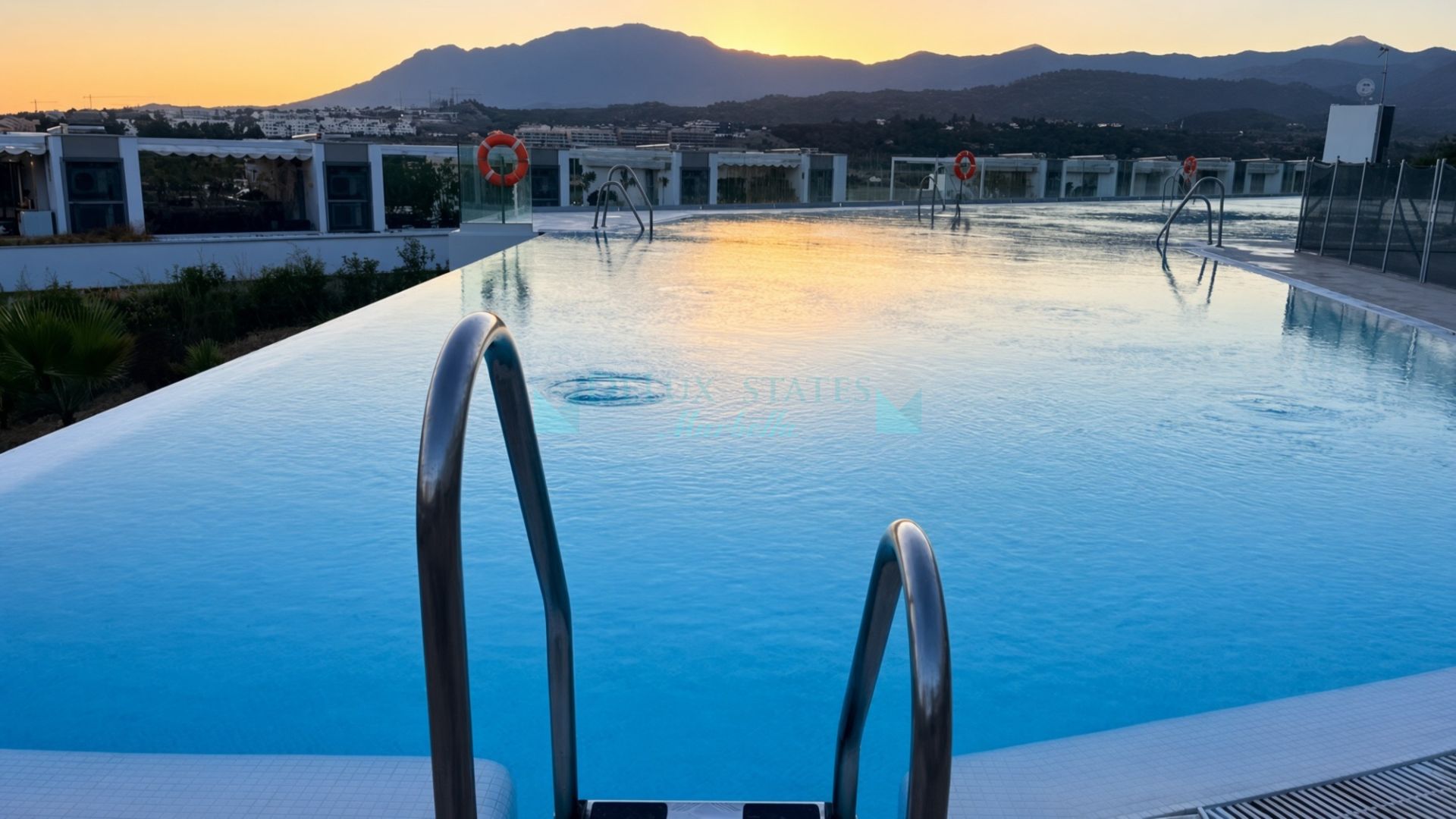 Town House for sale in Cancelada, Estepona