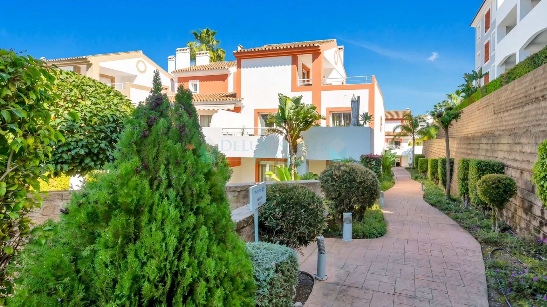 Duplex Penthouse for sale in Cortijo del Mar, Estepona