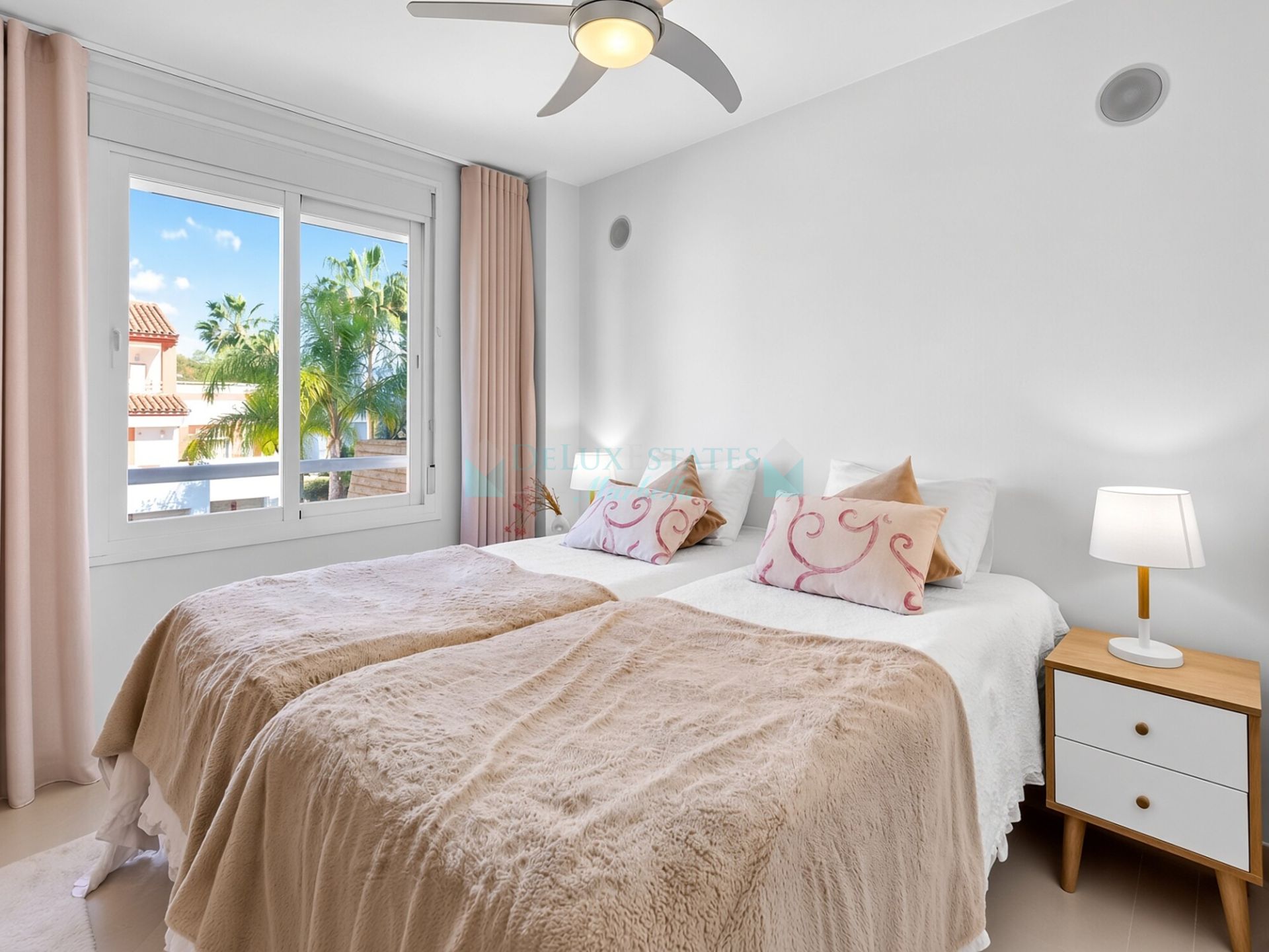Duplex Penthouse for sale in Cortijo del Mar, Estepona