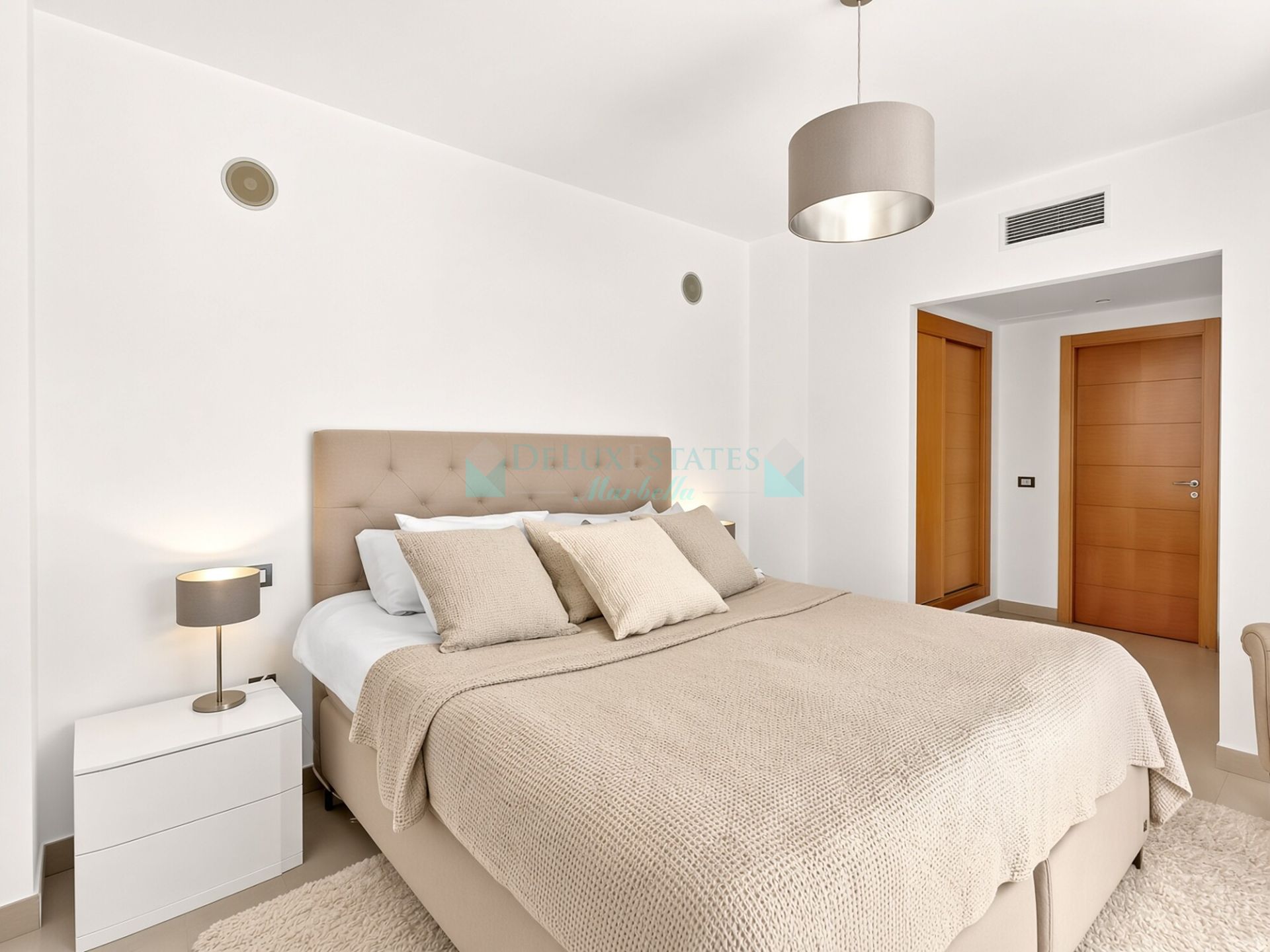 Duplex Penthouse for sale in Cortijo del Mar, Estepona