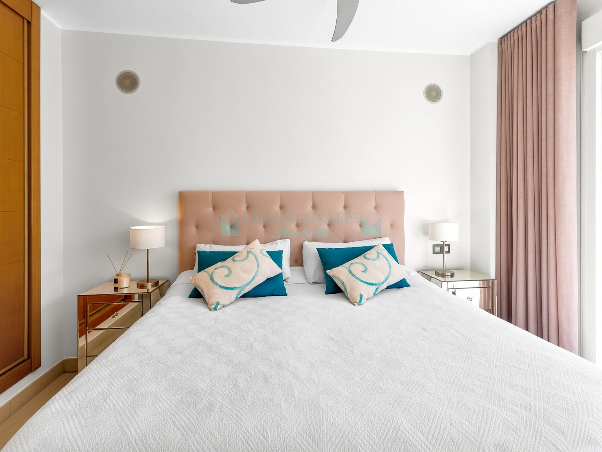 Duplex Penthouse for sale in Cortijo del Mar, Estepona