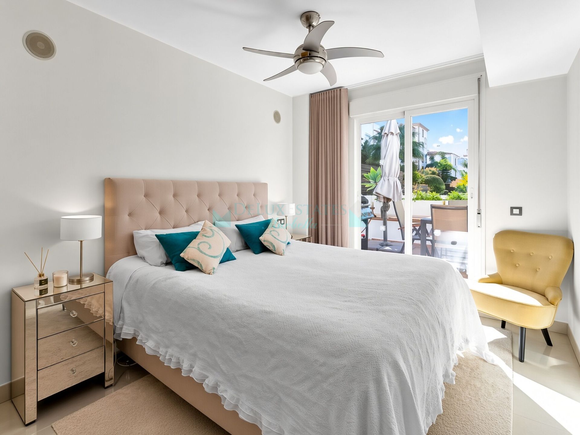Duplex Penthouse for sale in Cortijo del Mar, Estepona