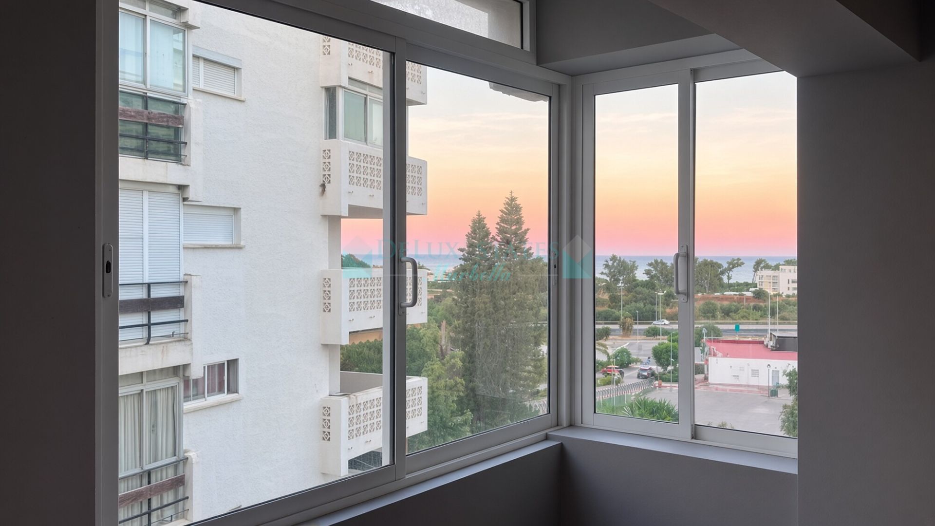 Apartment for sale in Parque Antena, Estepona