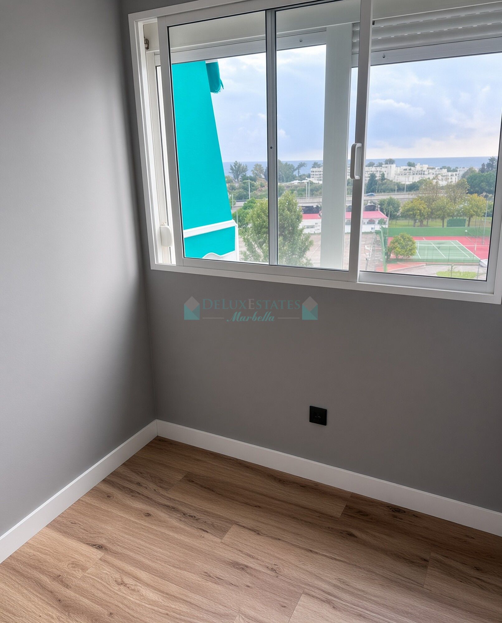 Apartment for sale in Parque Antena, Estepona