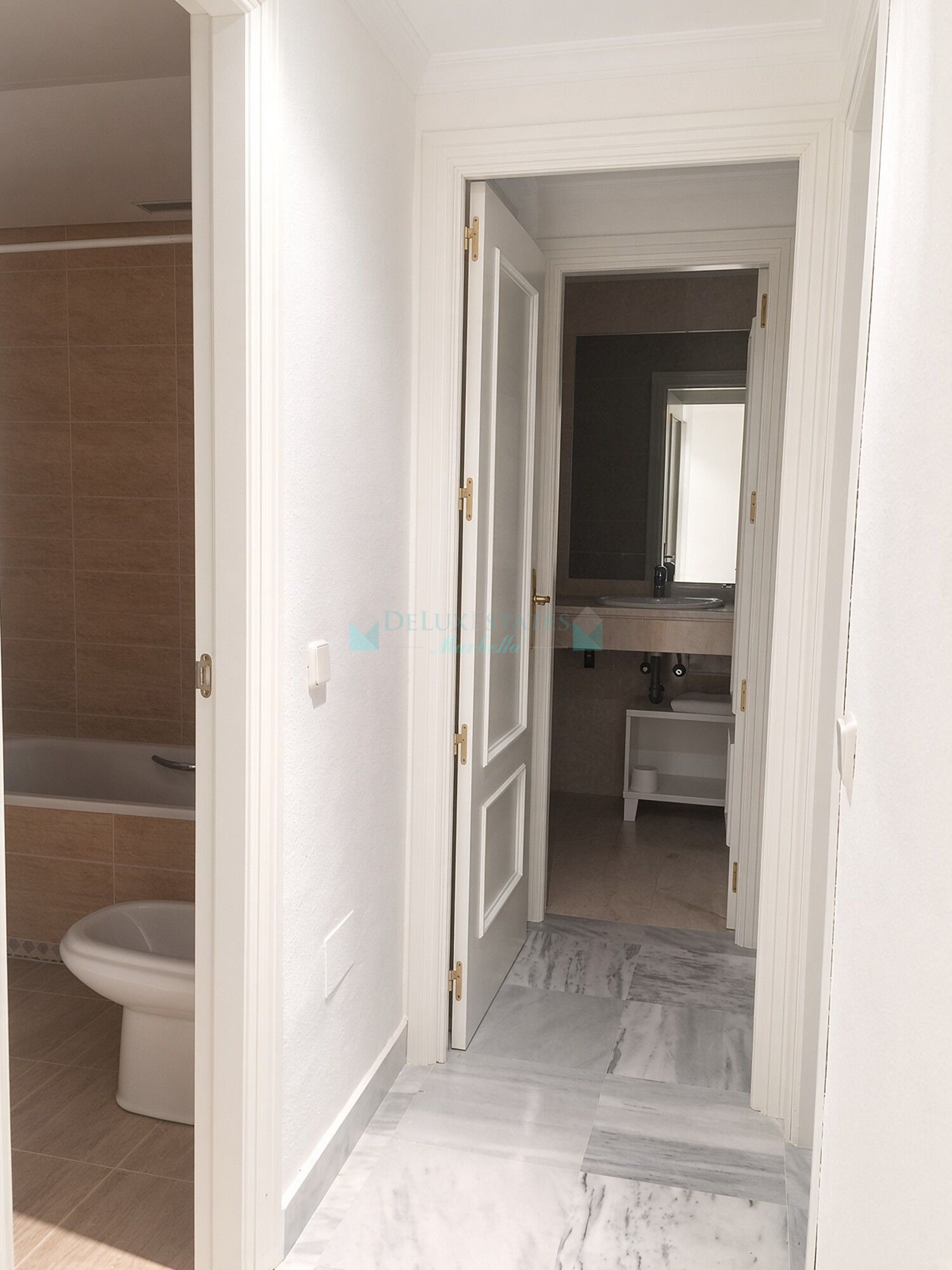 Penthouse for sale in La Dama de Noche, Nueva Andalucia