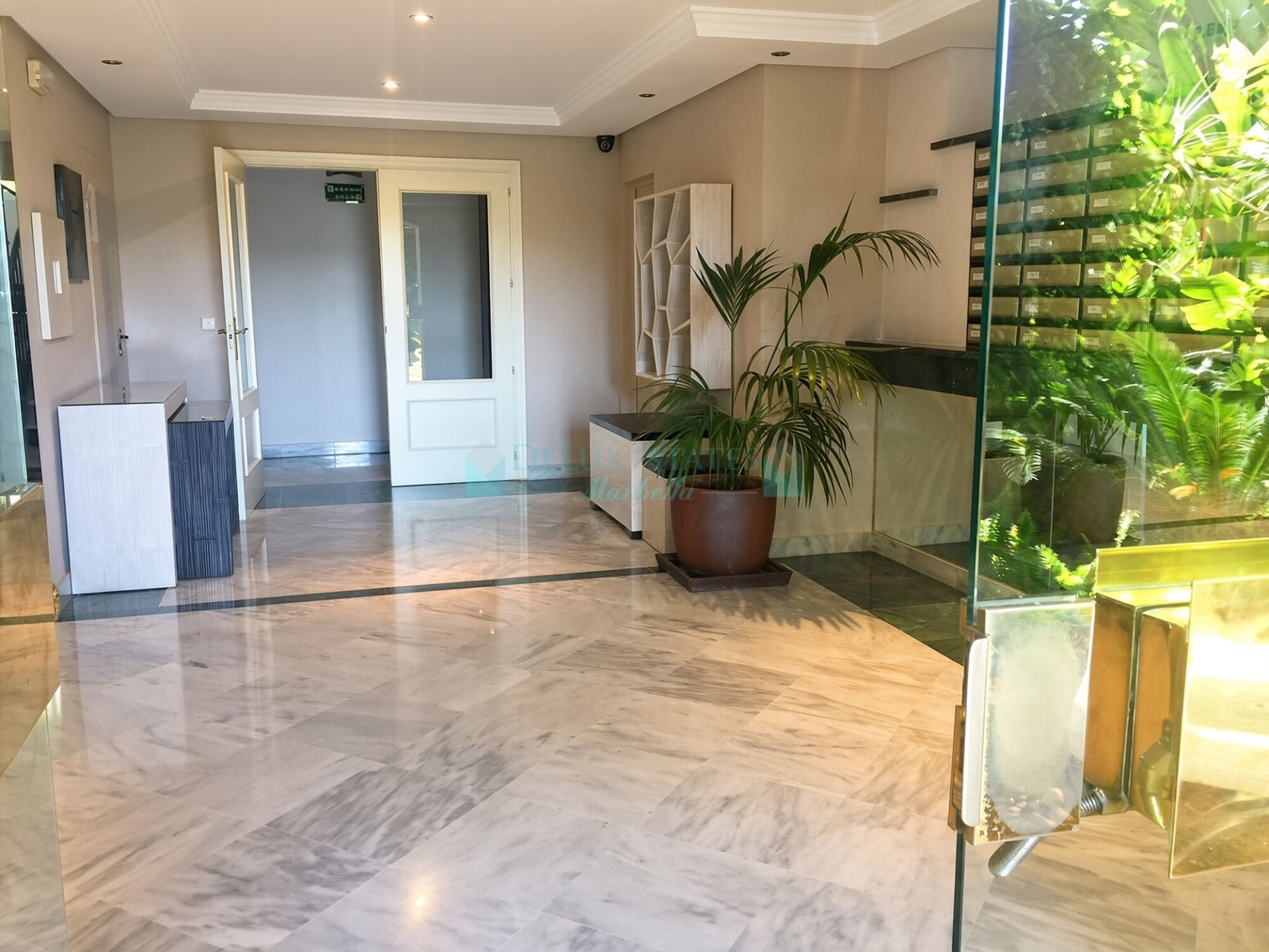 Penthouse for sale in La Dama de Noche, Nueva Andalucia