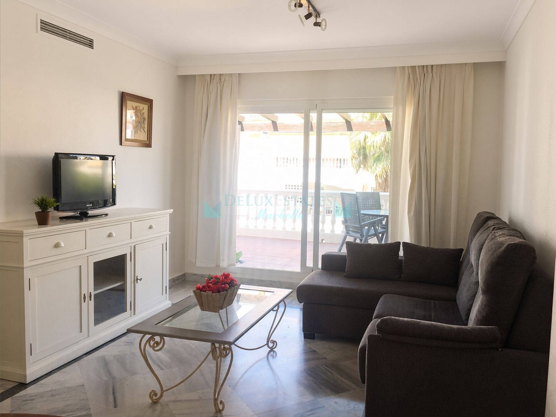 Penthouse for sale in La Dama de Noche, Nueva Andalucia