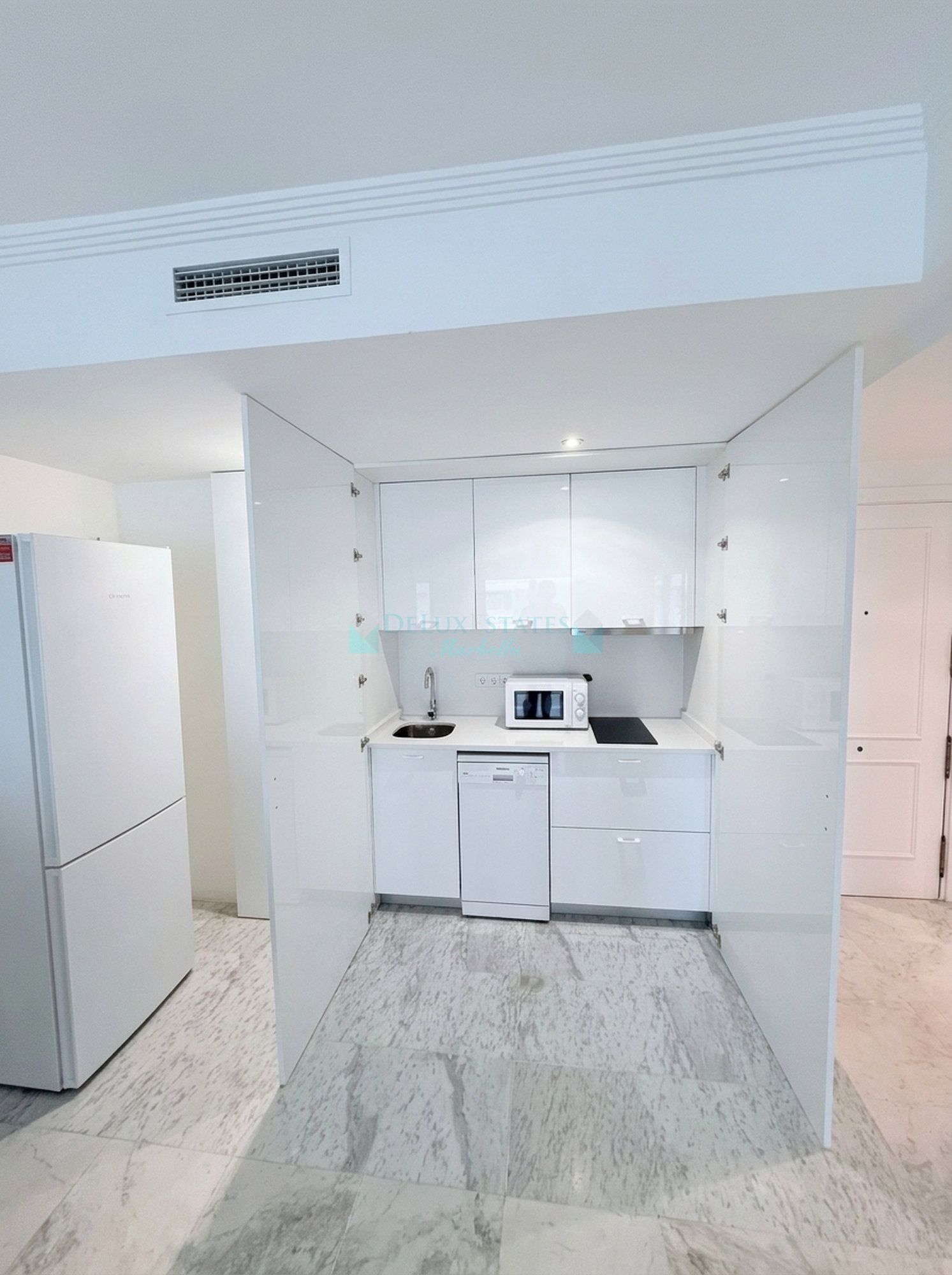 Apartment for sale in Marina Banus, Marbella - Puerto Banus