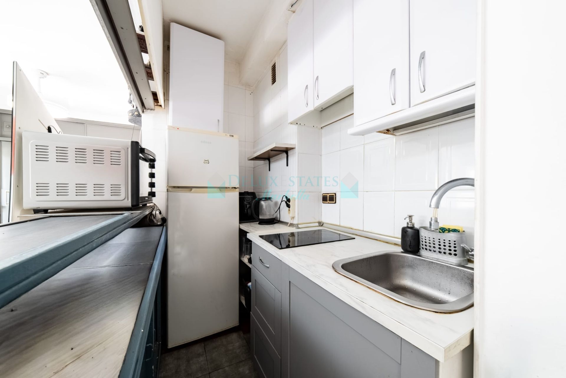 Apartment for sale in Playa Bajadilla - Puertos, Marbella