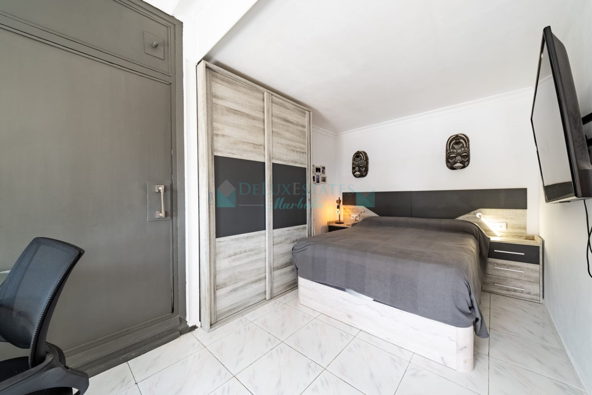 Apartment for sale in Playa Bajadilla - Puertos, Marbella