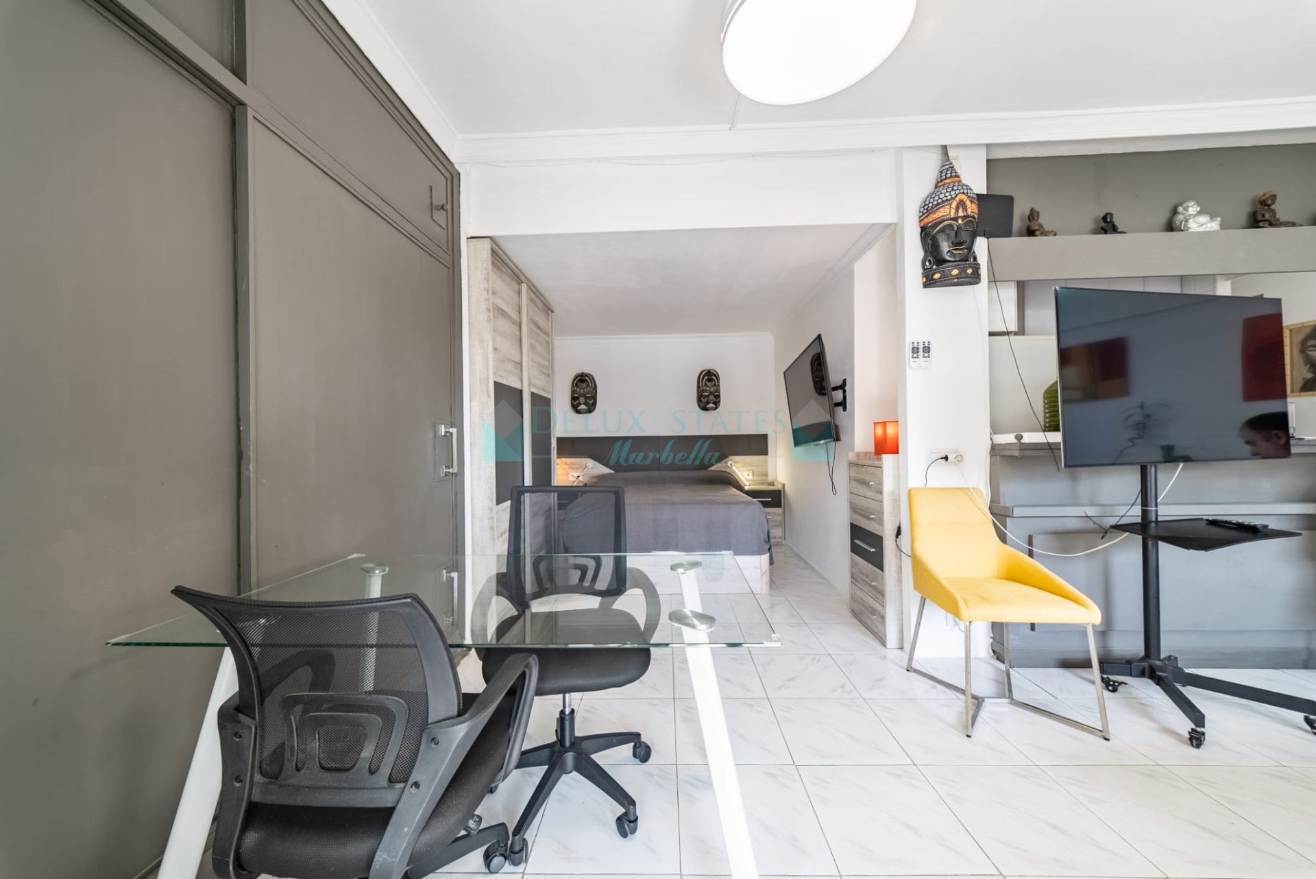 Apartment for sale in Playa Bajadilla - Puertos, Marbella