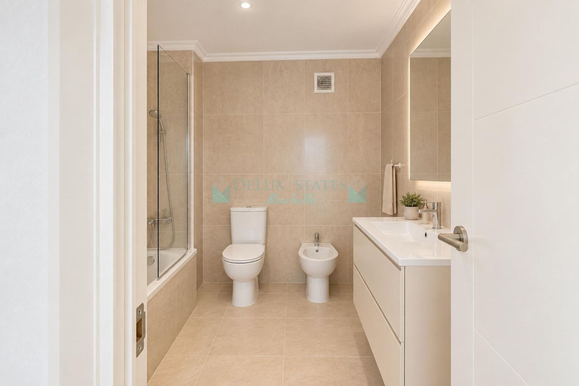 Apartment for sale in Estepona Town, Estepona