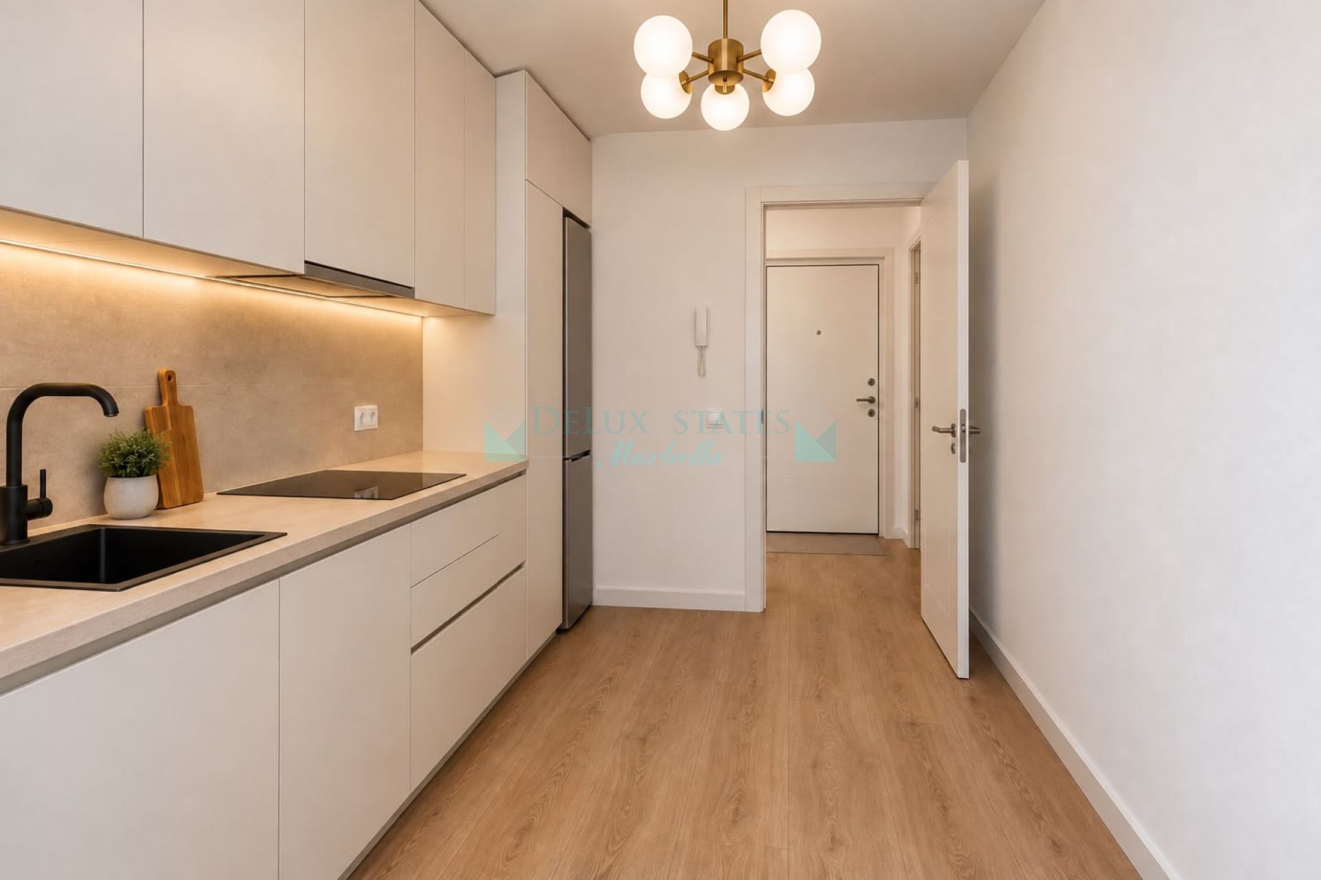 Apartment for sale in Estepona Town, Estepona