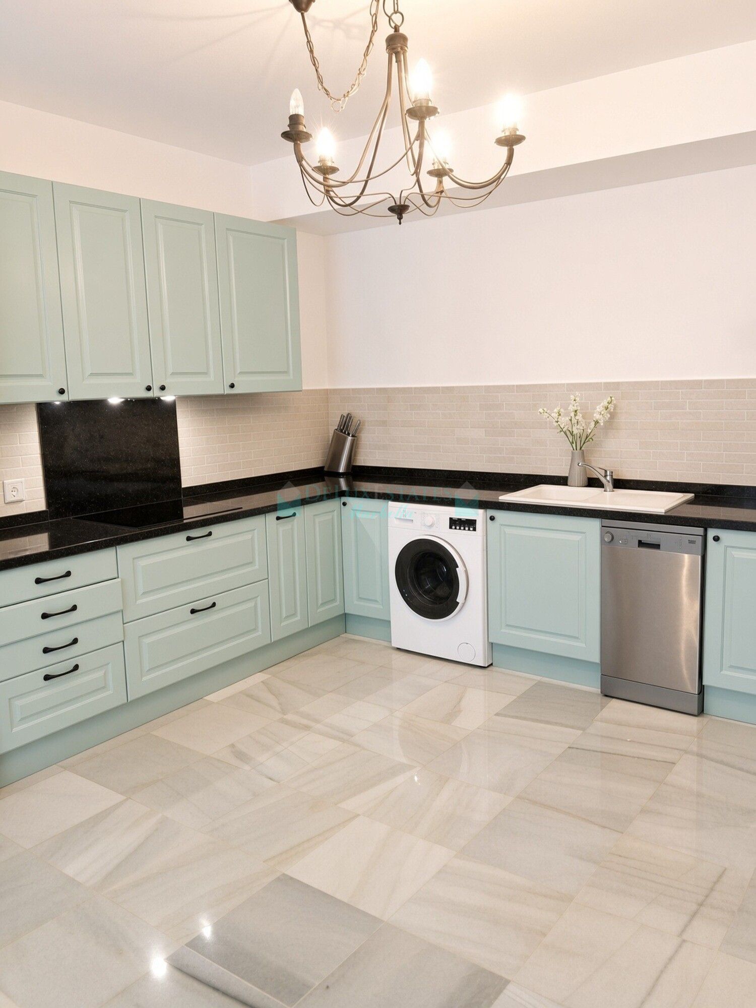 Apartamento en venta en El Presidente, Estepona