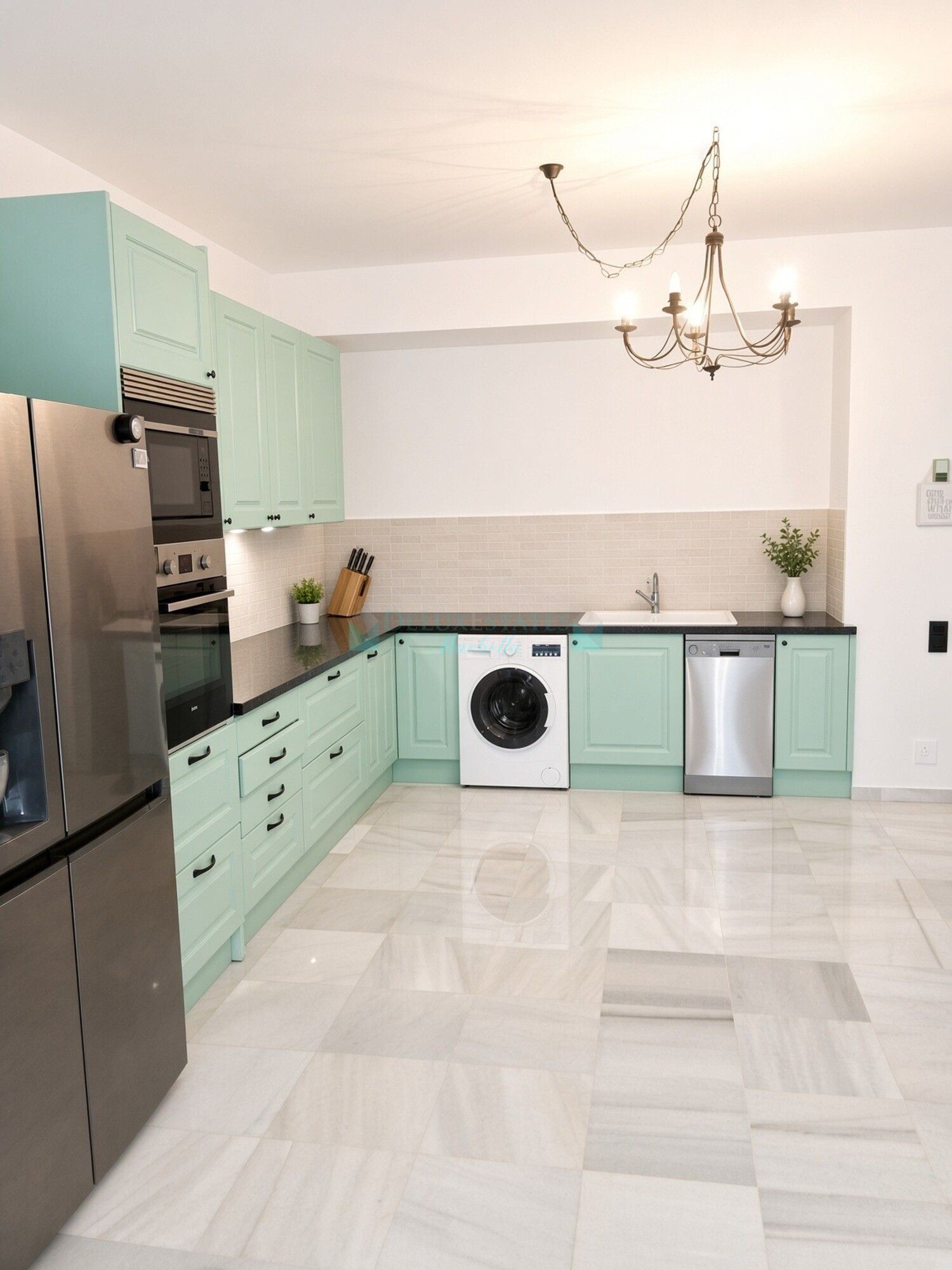 Apartamento en venta en El Presidente, Estepona