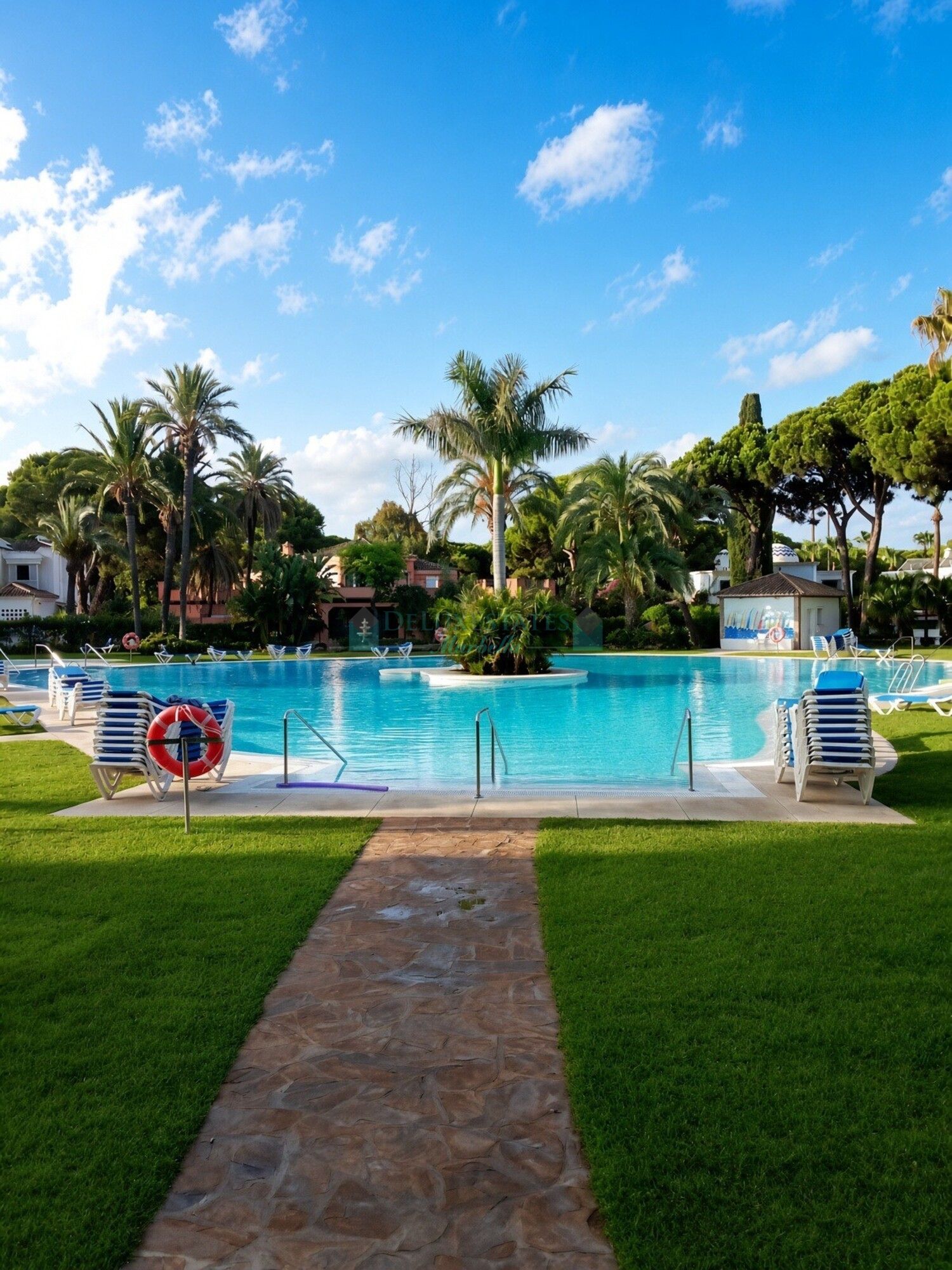 Apartamento en venta en El Presidente, Estepona