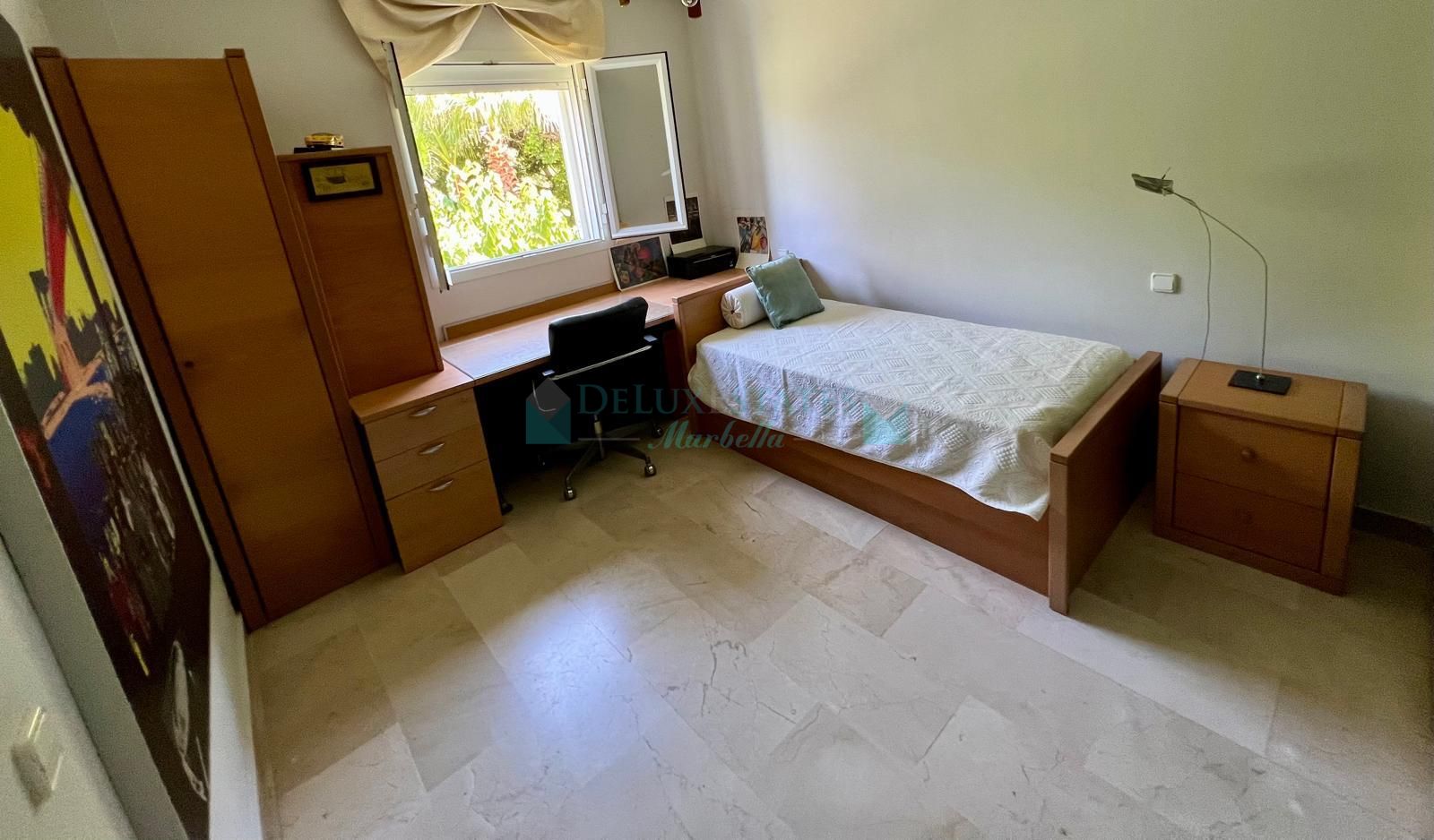 Town House for sale in La Quinta Golf, Benahavis