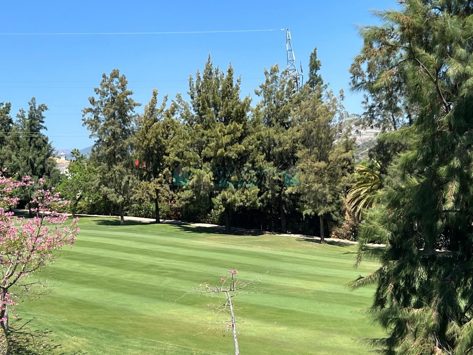 Town House for sale in La Quinta Golf, Benahavis