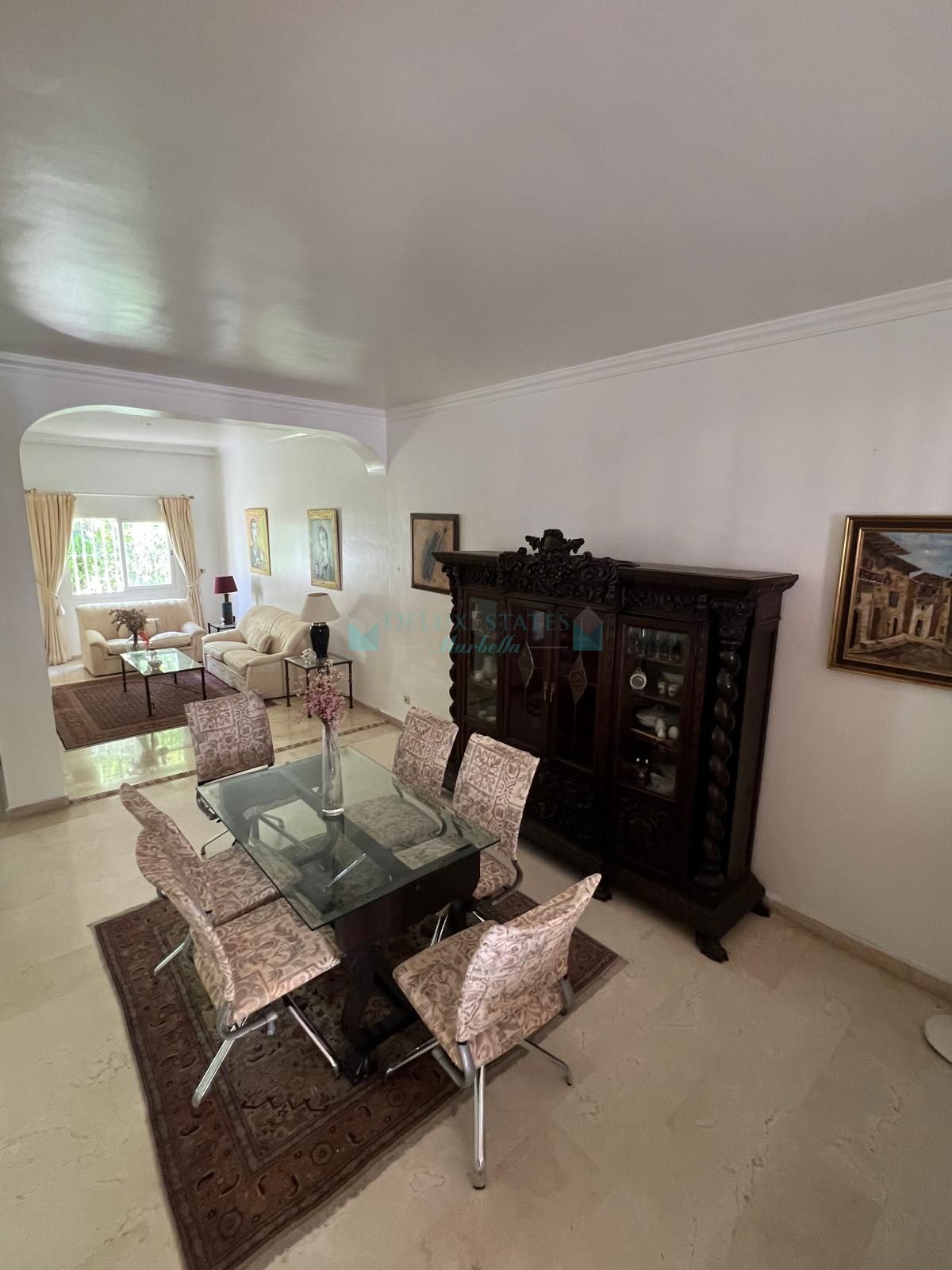 Town House for sale in La Quinta Golf, Benahavis