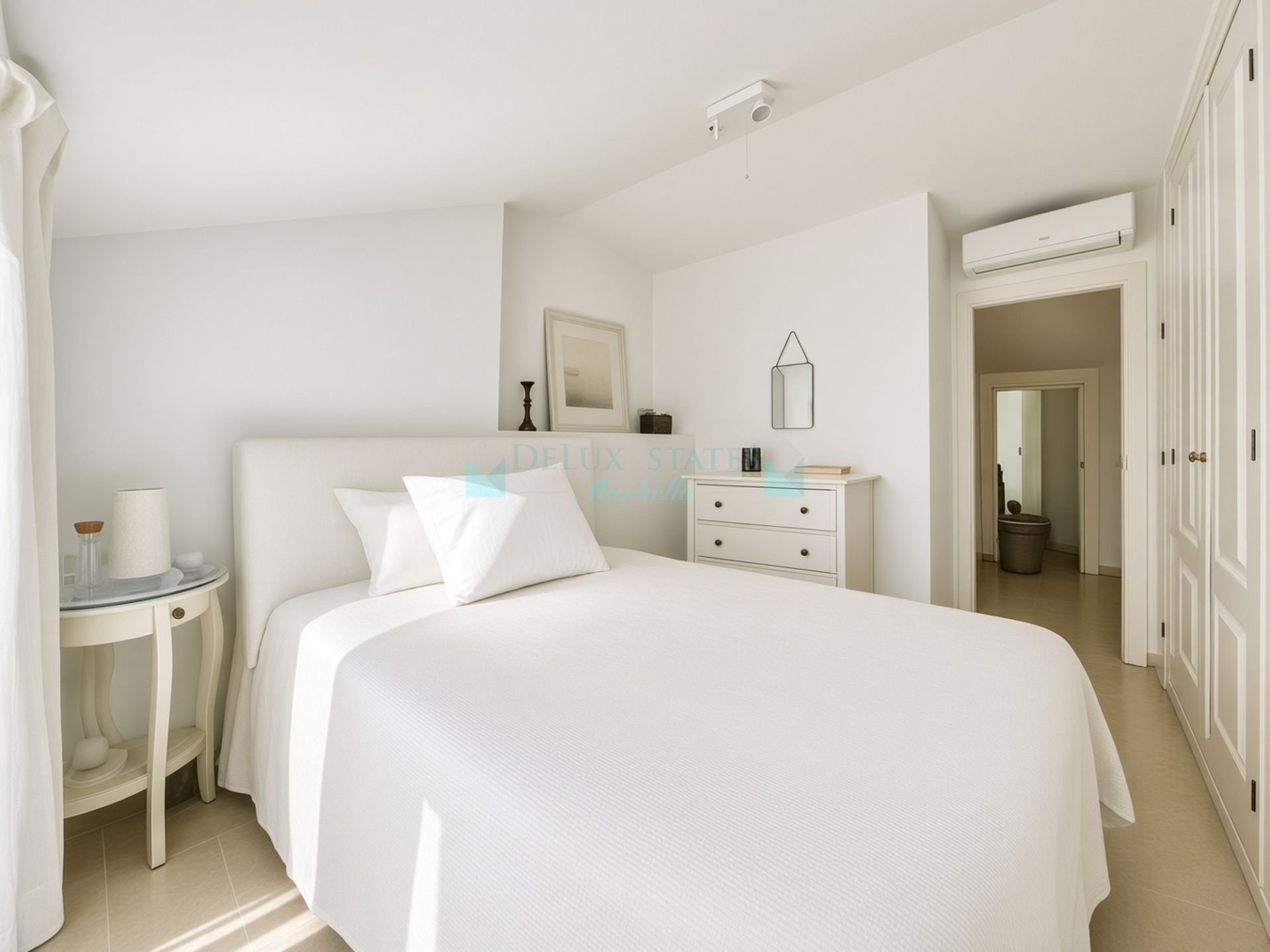Duplex Penthouse for sale in Casco antiguo, Marbella