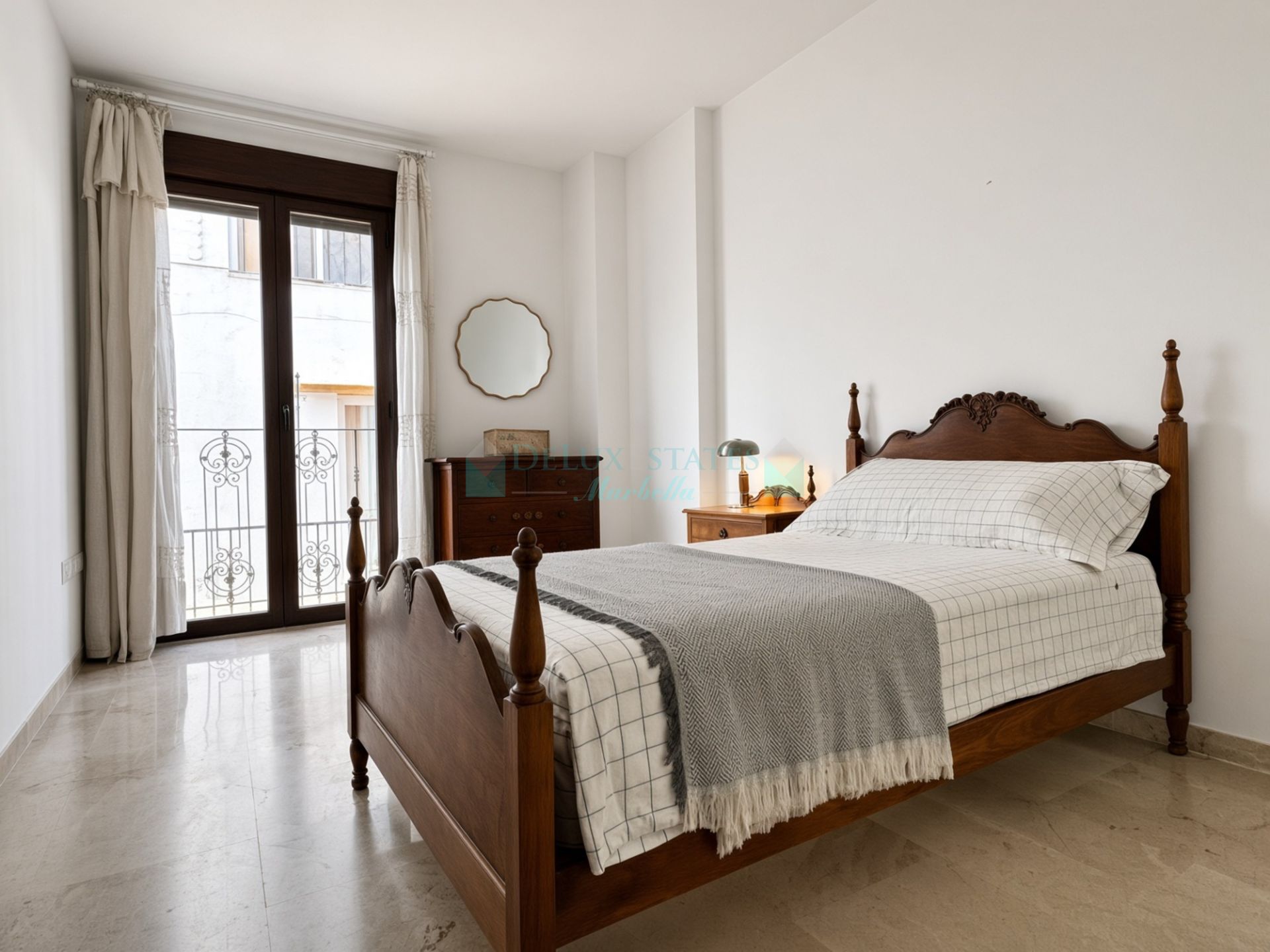 Duplex Penthouse for sale in Casco antiguo, Marbella