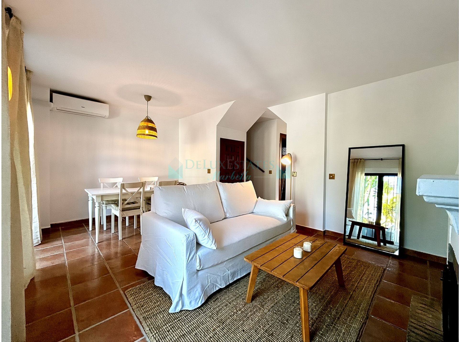 Town House for sale in El Naranjal, Nueva Andalucia