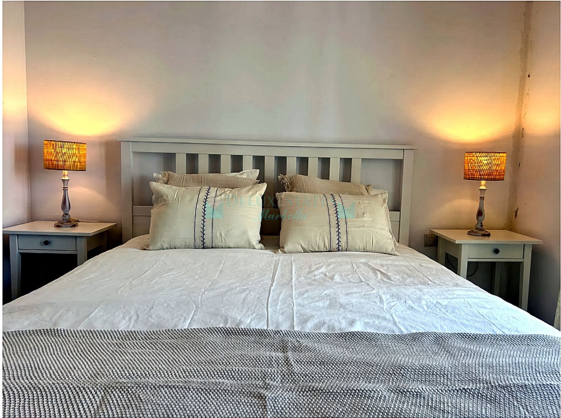 Town House for sale in El Naranjal, Nueva Andalucia