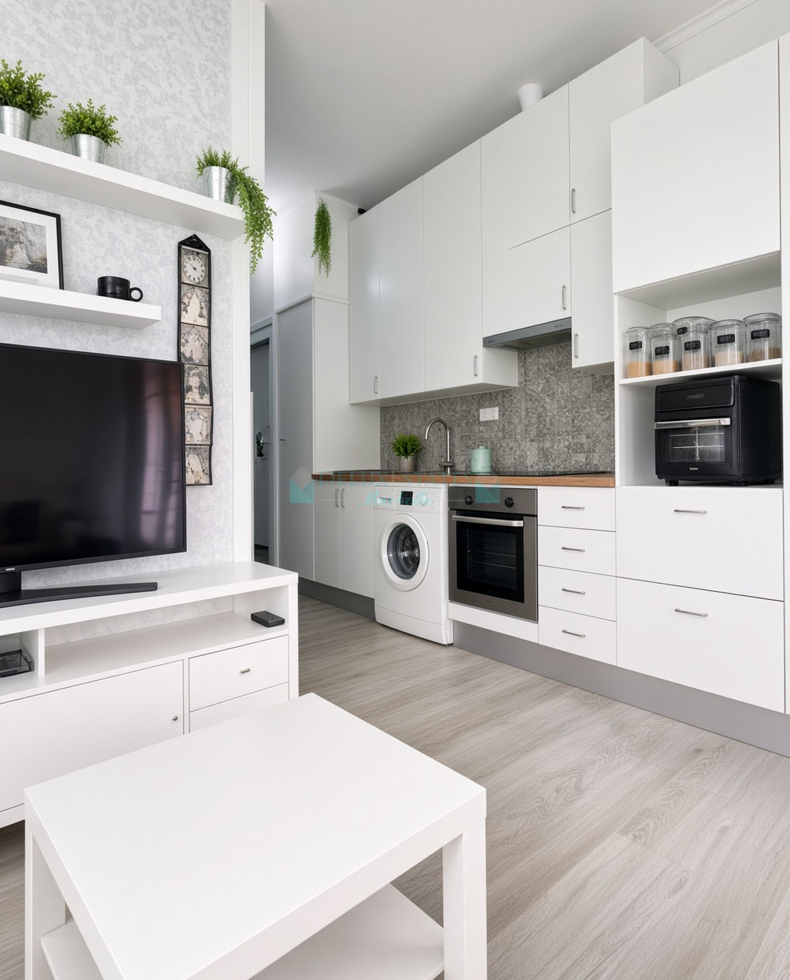 Ground Floor Apartment for sale in Divina Pastora, Marbella