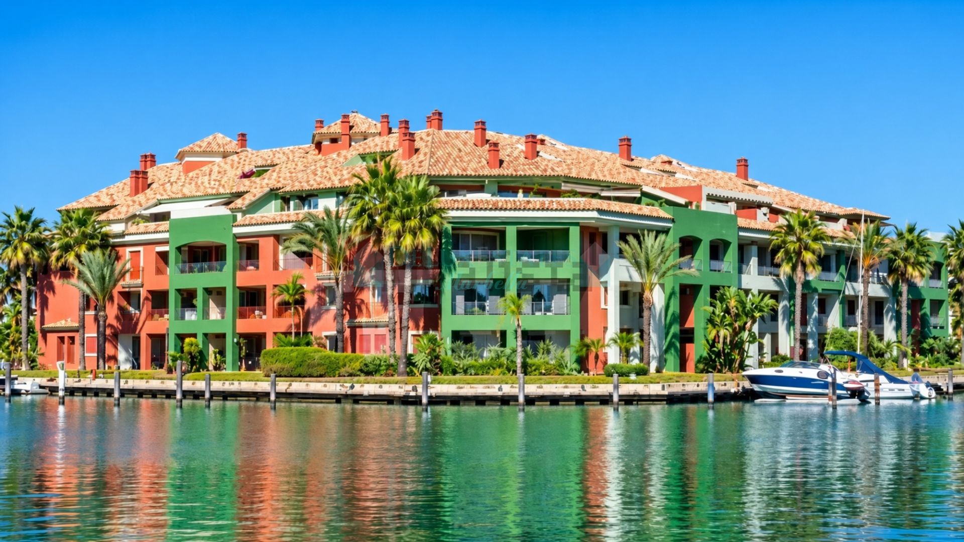 Apartment for sale in Isla Tortuga, Sotogrande