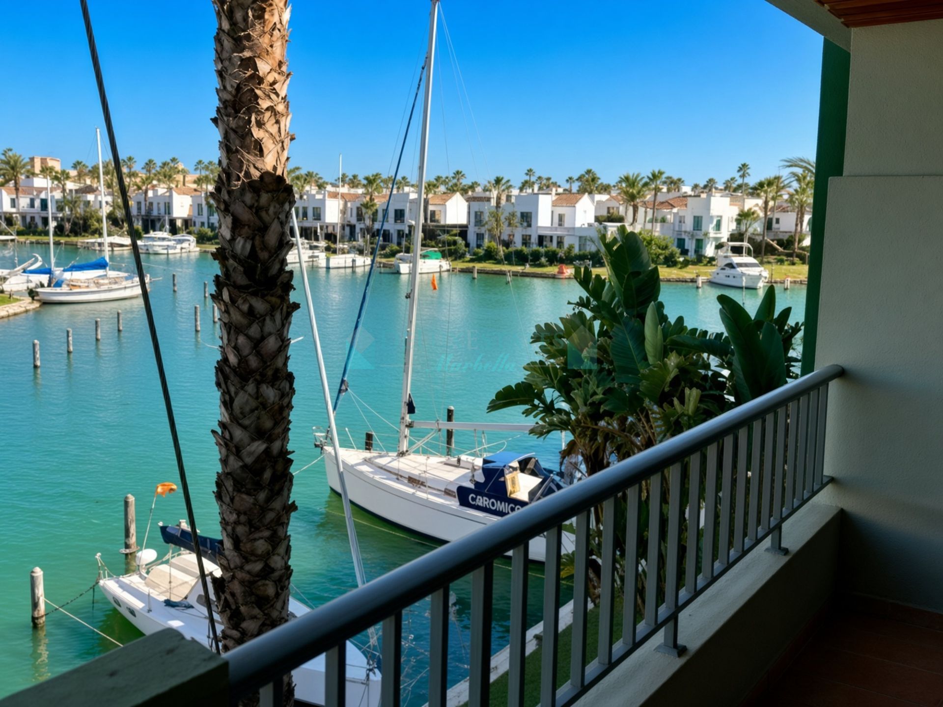 Apartment for sale in Isla Tortuga, Sotogrande