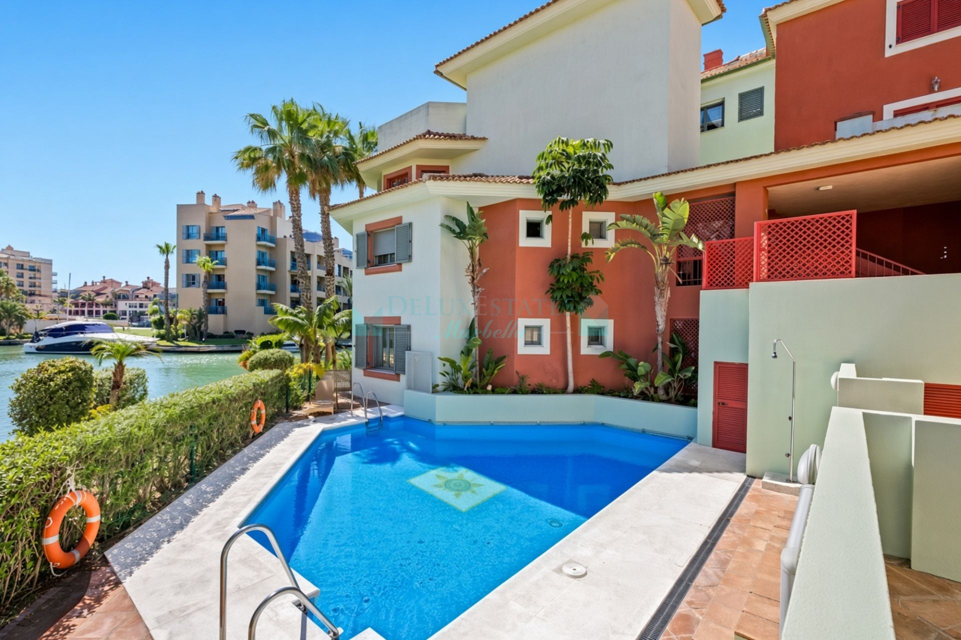 Apartment for sale in Isla Tortuga, Sotogrande