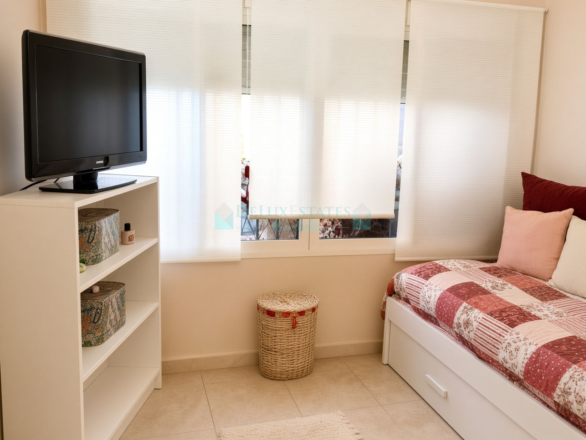 Apartment for sale in La Campana, Nueva Andalucia