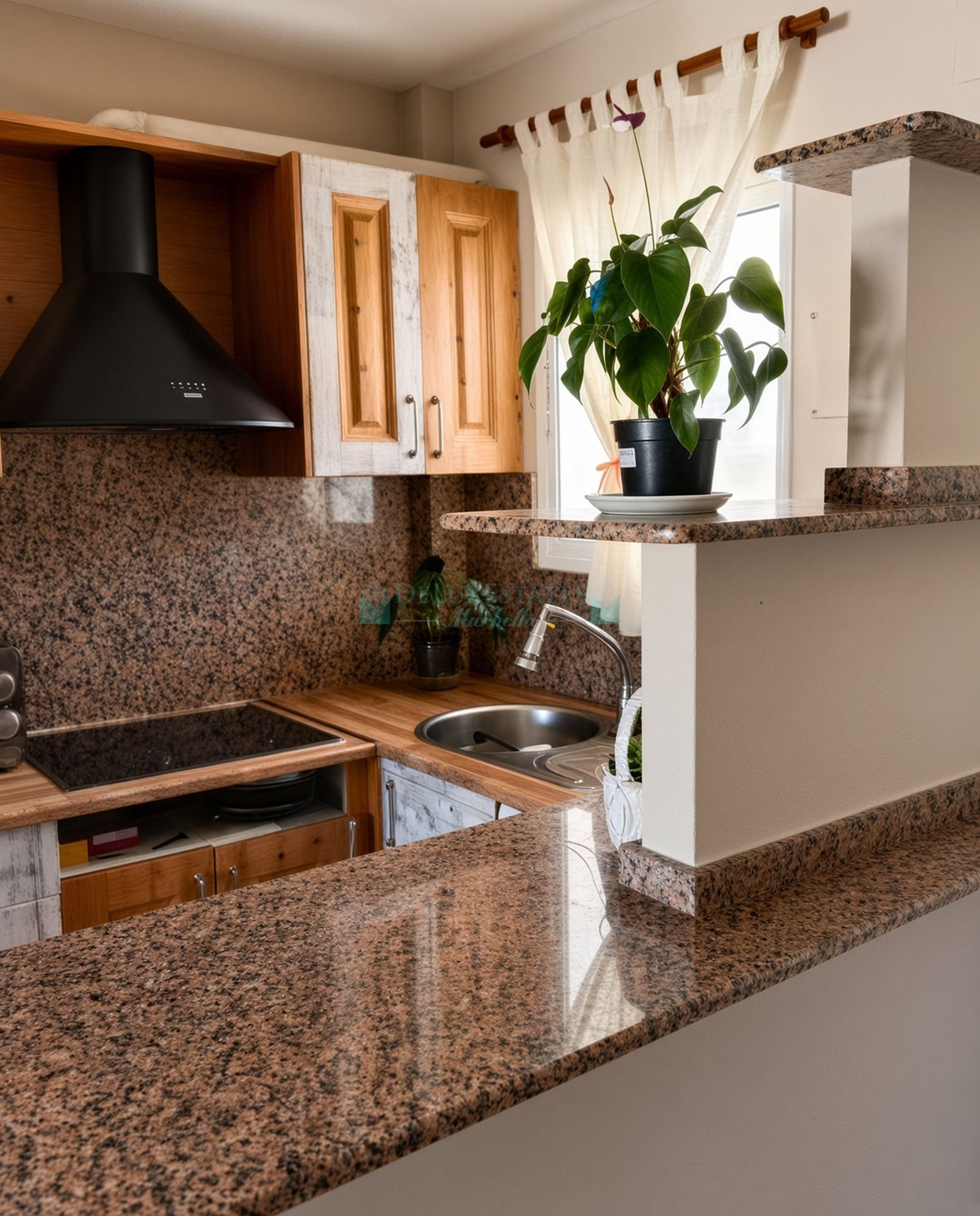 Apartment for sale in La Campana, Nueva Andalucia