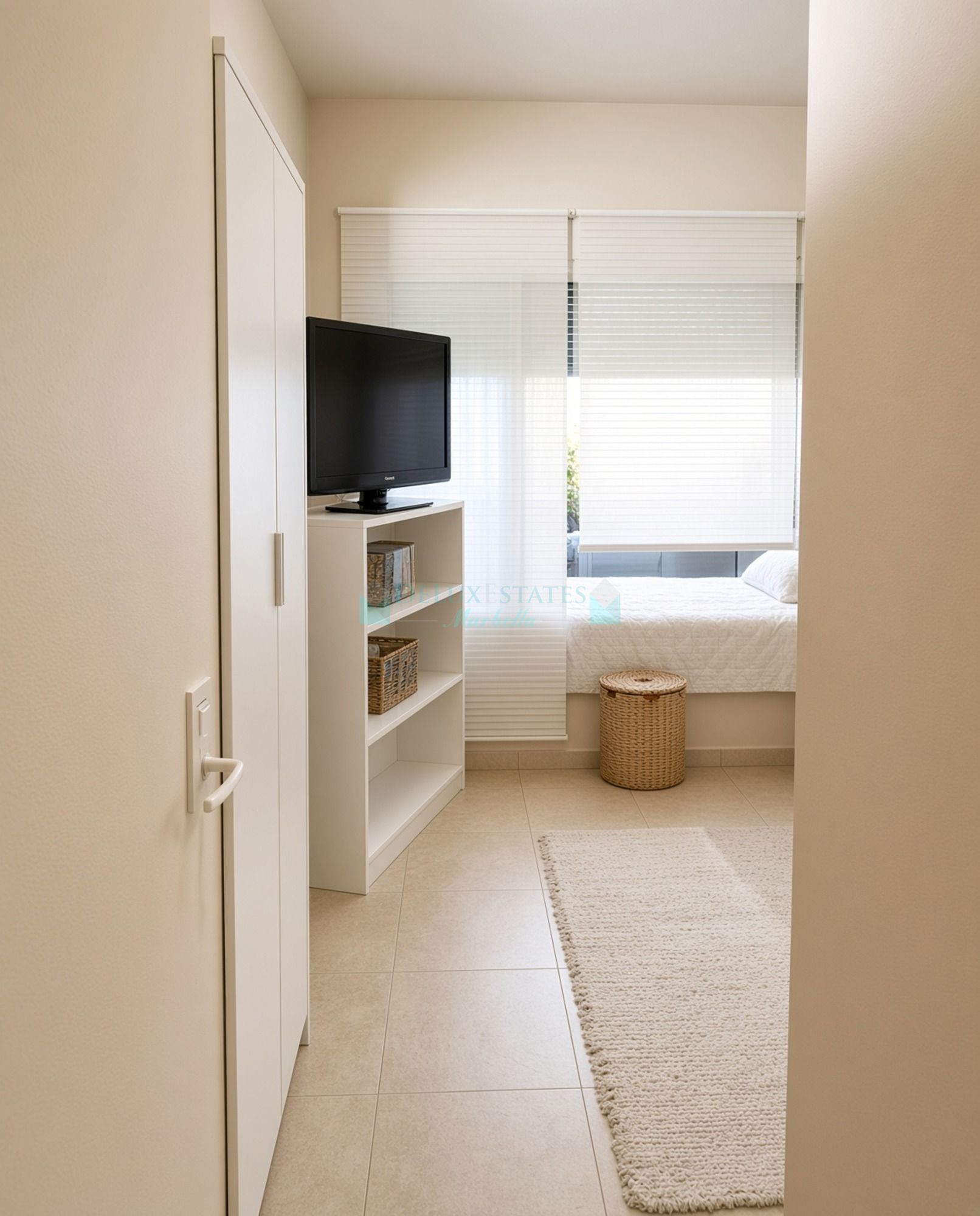 Apartment for sale in La Campana, Nueva Andalucia