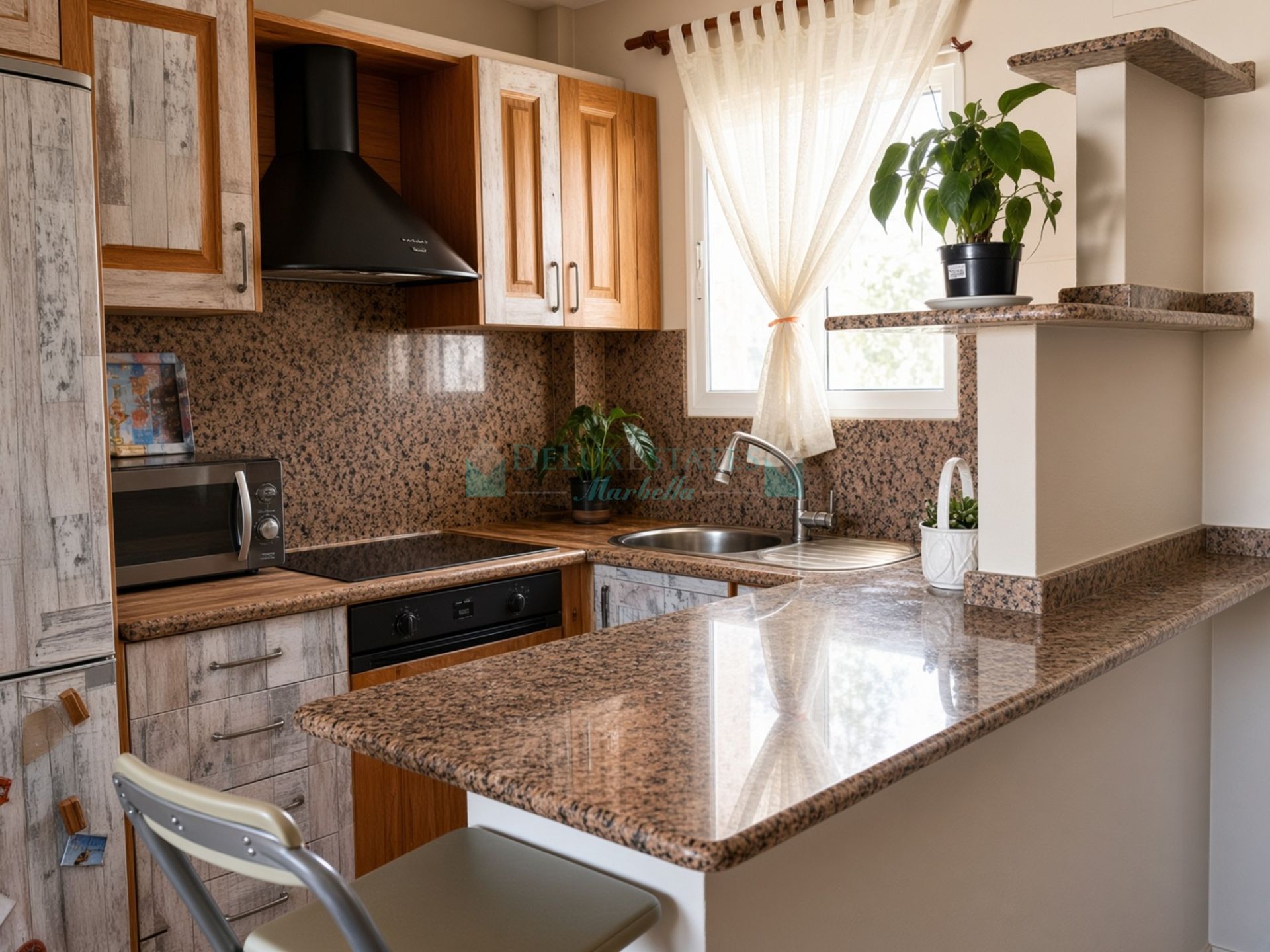 Apartment for sale in La Campana, Nueva Andalucia