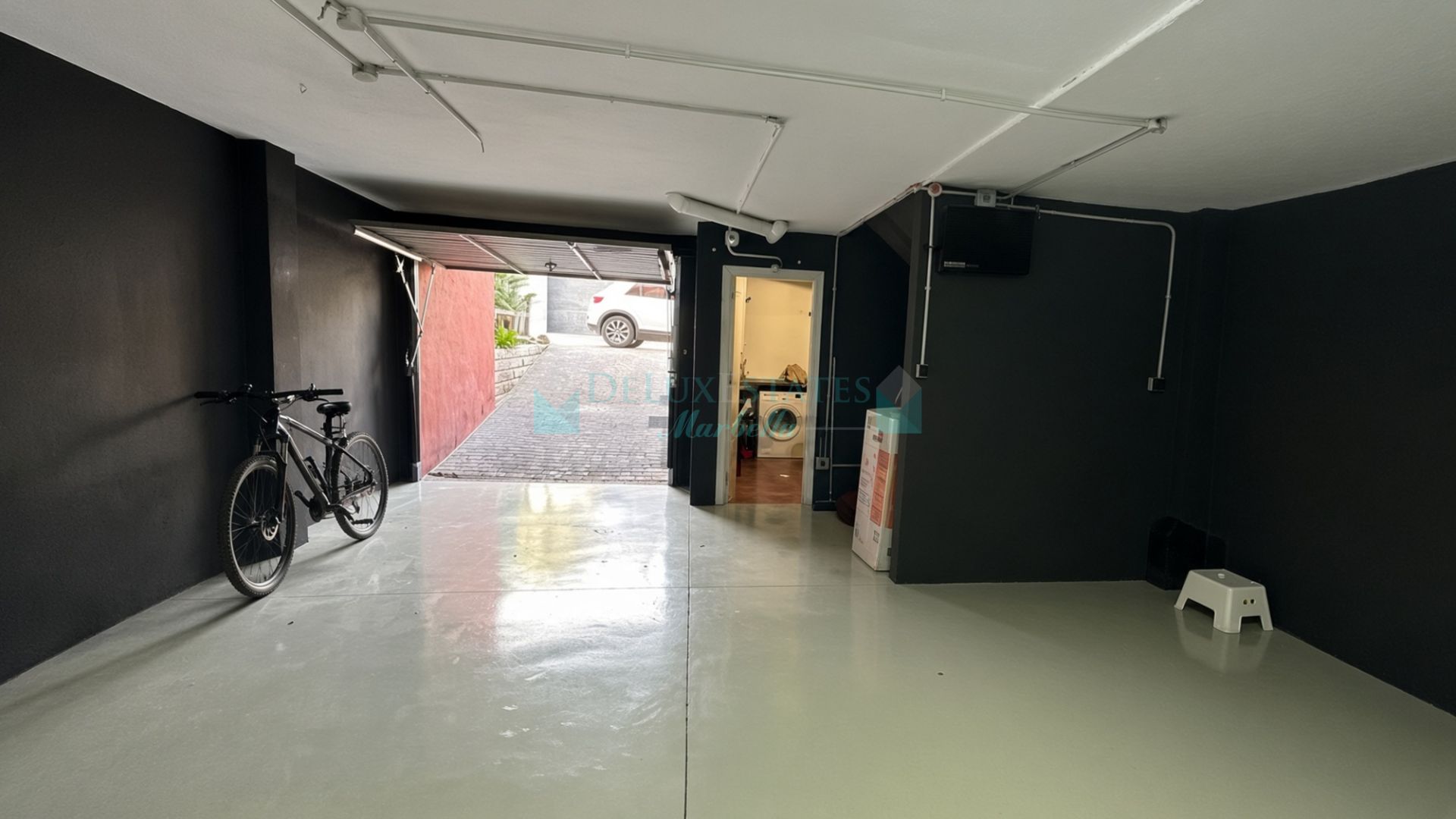 Town House for sale in Selwo, Estepona