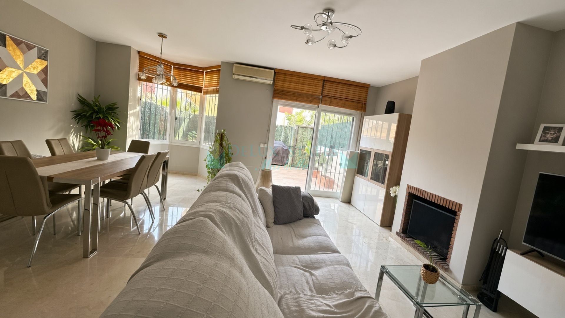 Town House for sale in Selwo, Estepona