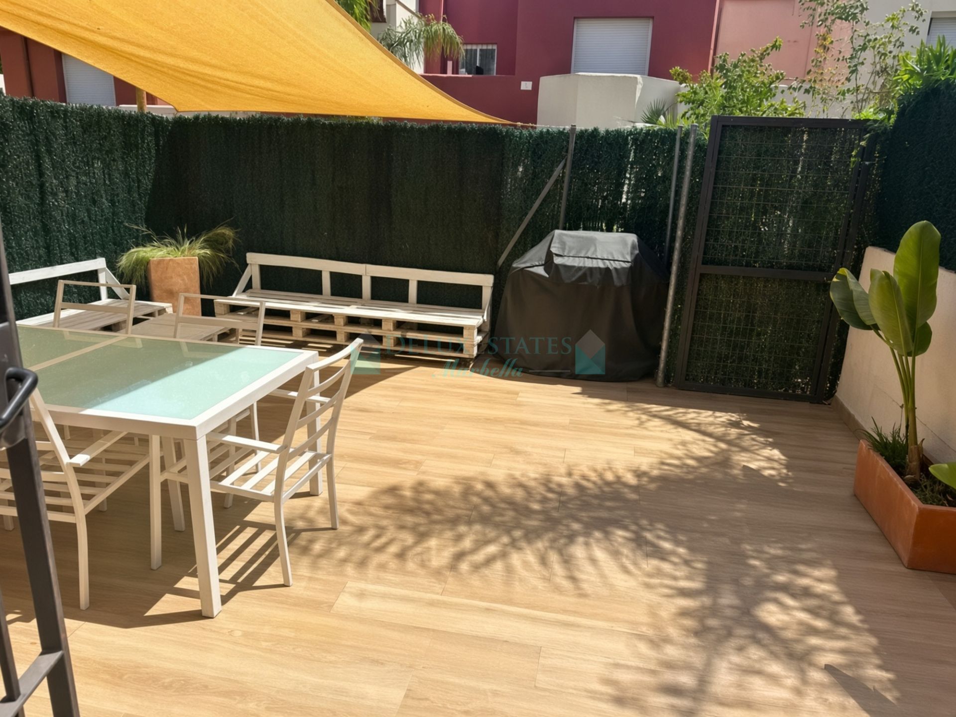 Town House for sale in Selwo, Estepona