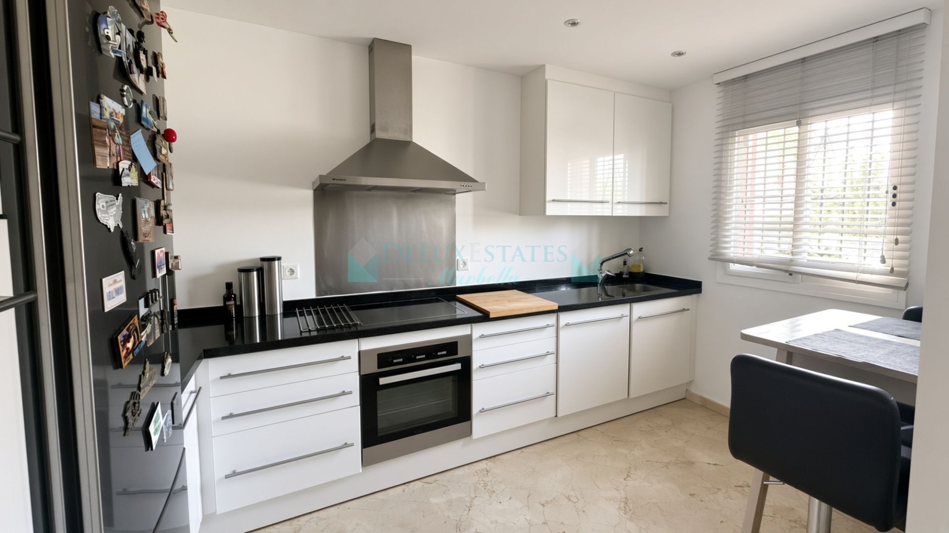 Town House for sale in Selwo, Estepona
