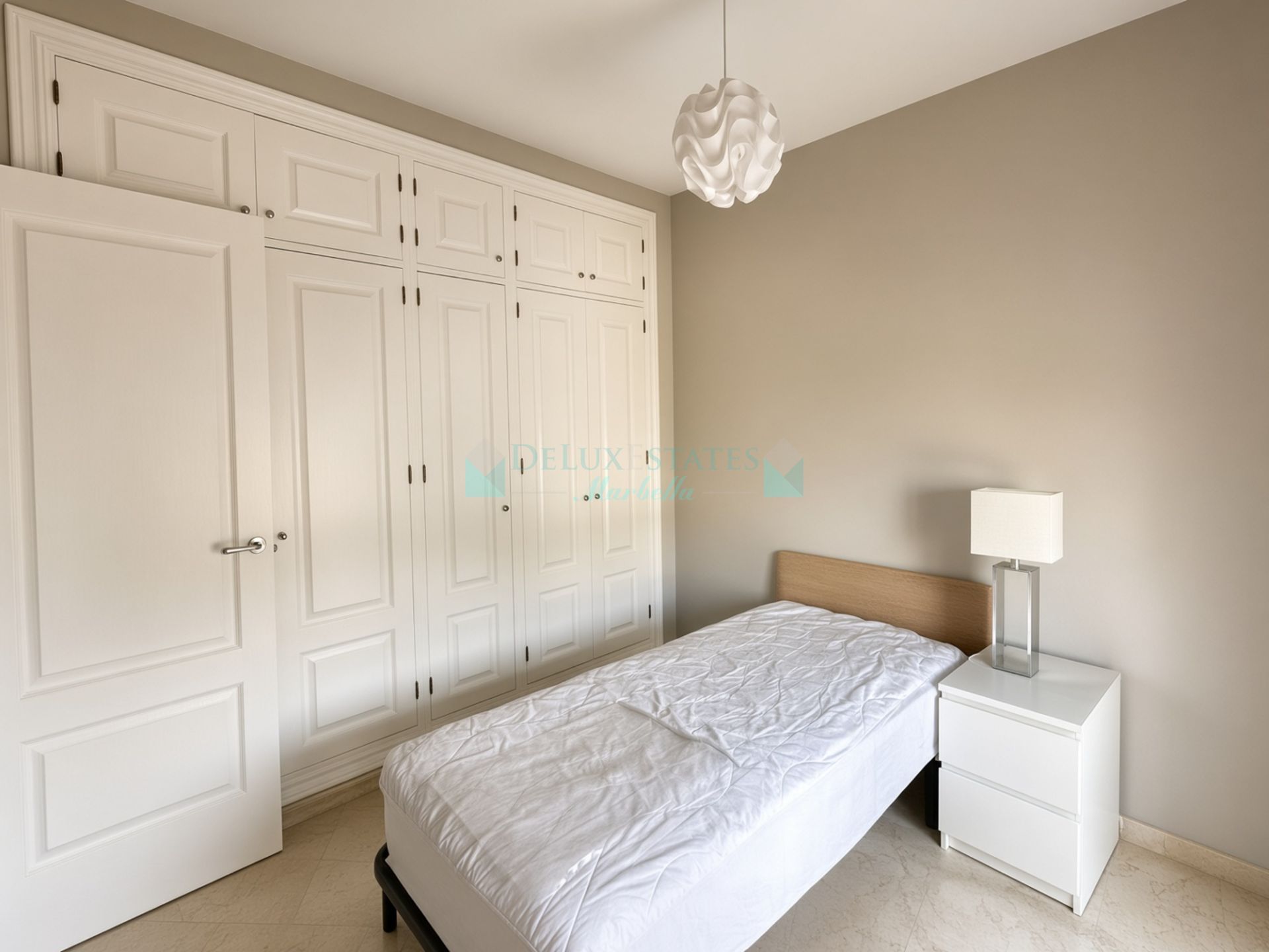 Town House for sale in Selwo, Estepona