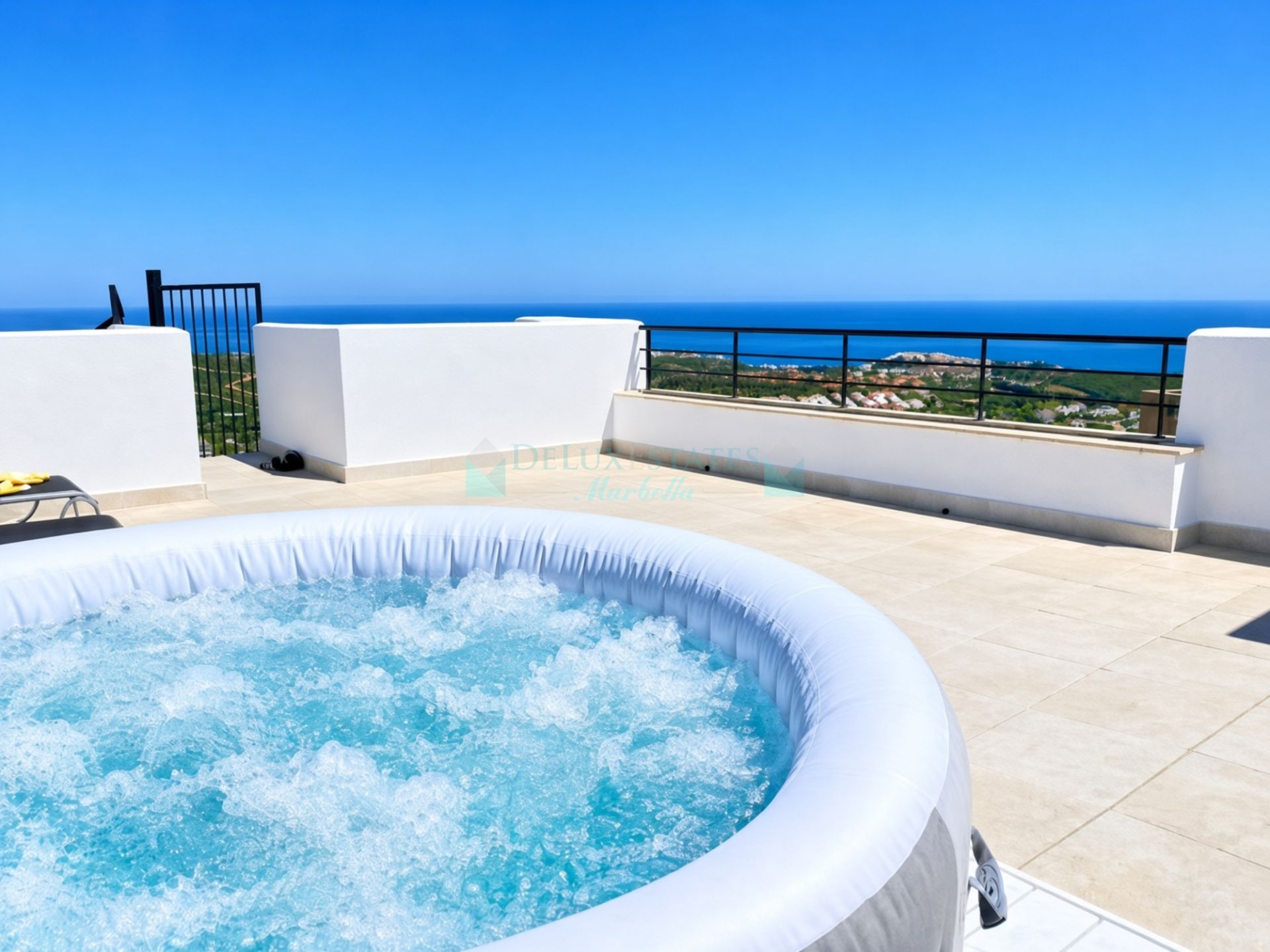 Duplex Penthouse for sale in Hacienda de Casares, Casares
