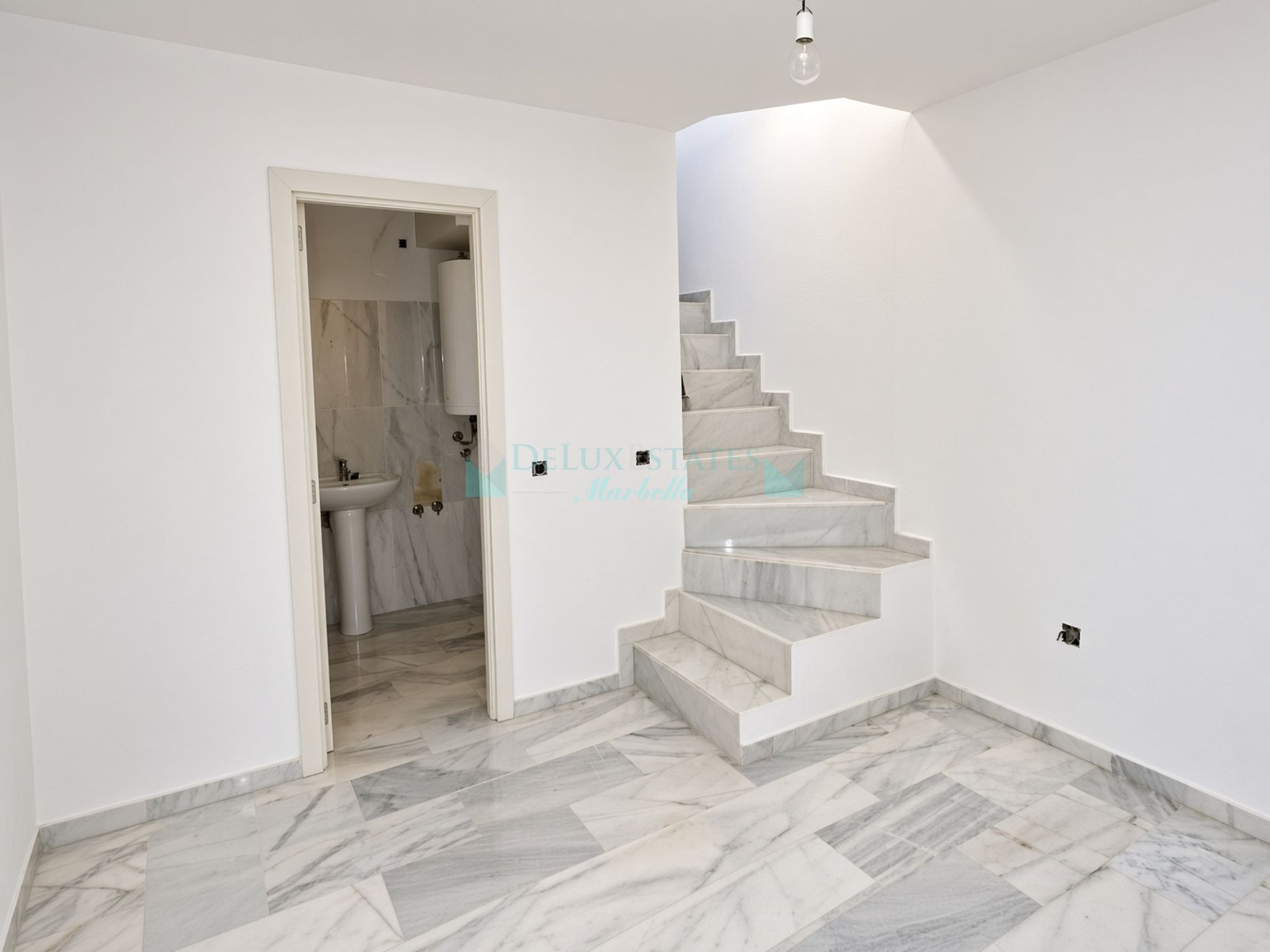 Duplex Penthouse for sale in Forest Hills, Estepona