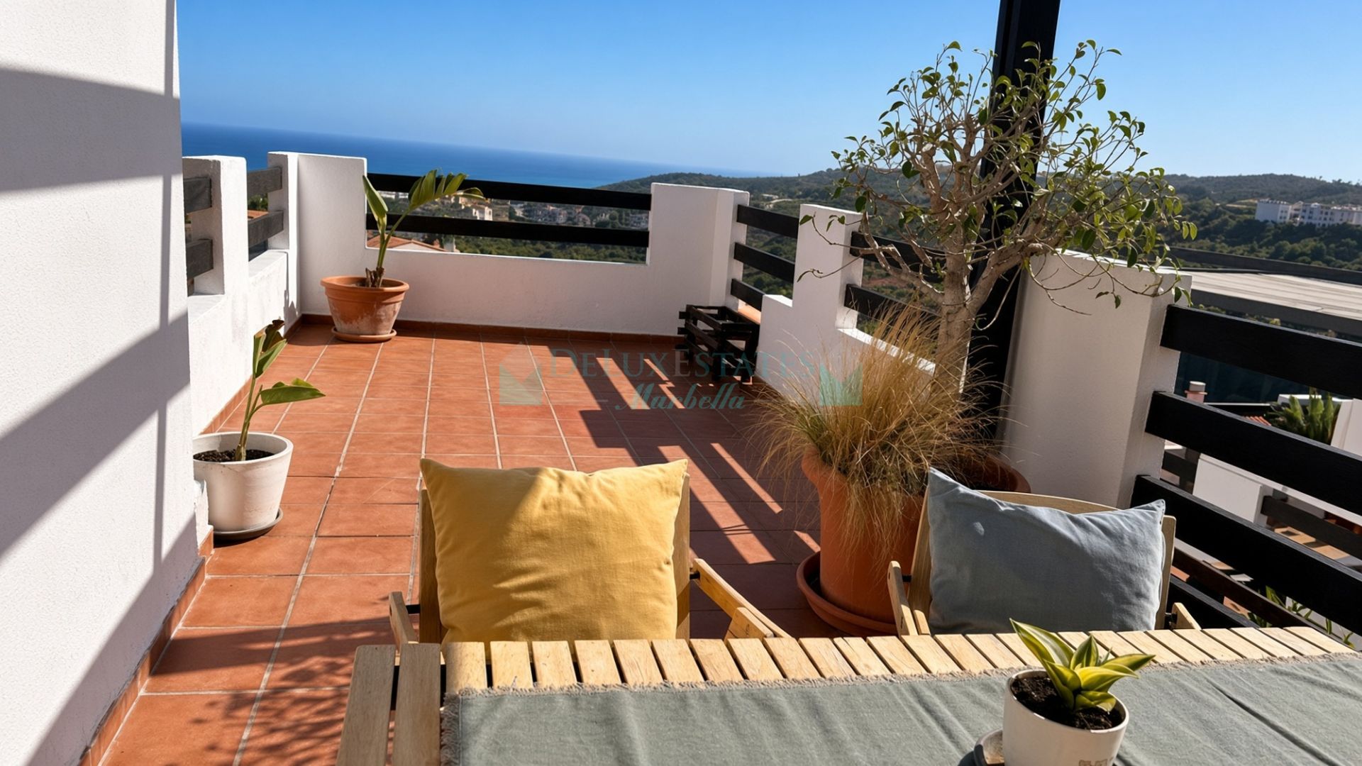 Duplex Penthouse for sale in Alcorrín, Manilva