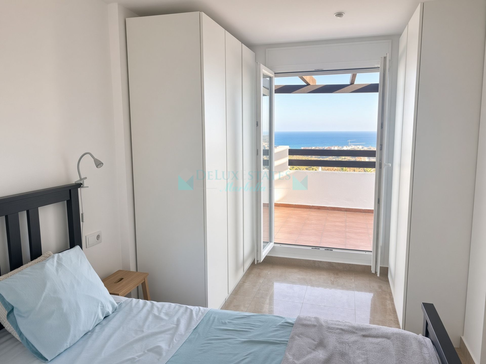 Duplex Penthouse for sale in Alcorrín, Manilva