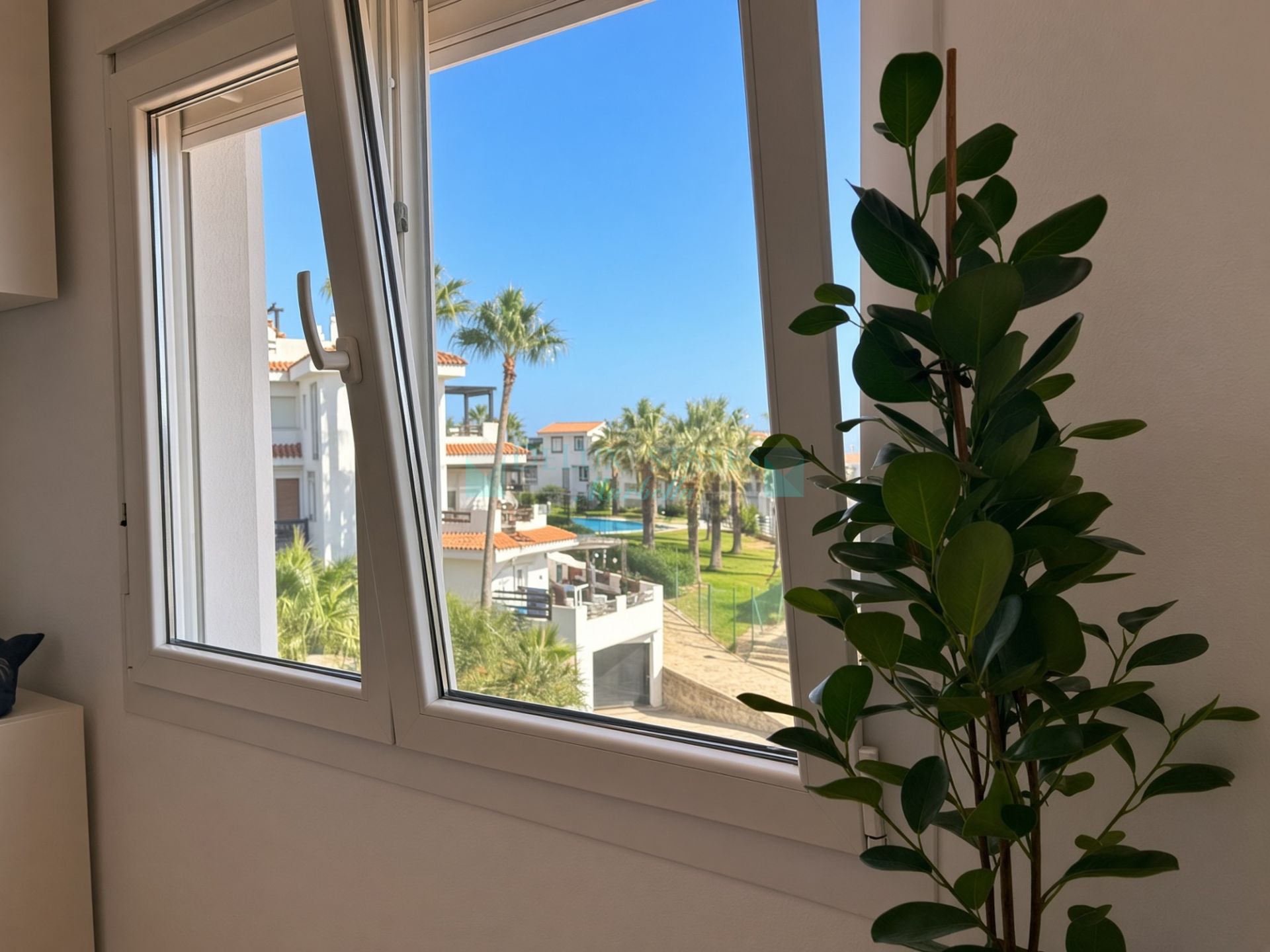 Duplex Penthouse for sale in Alcorrín, Manilva