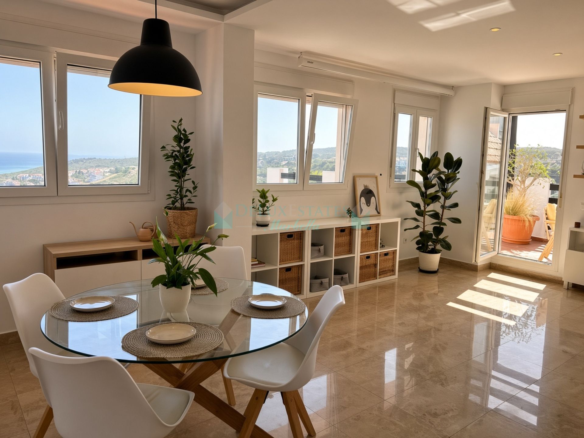 Duplex Penthouse for sale in Alcorrín, Manilva