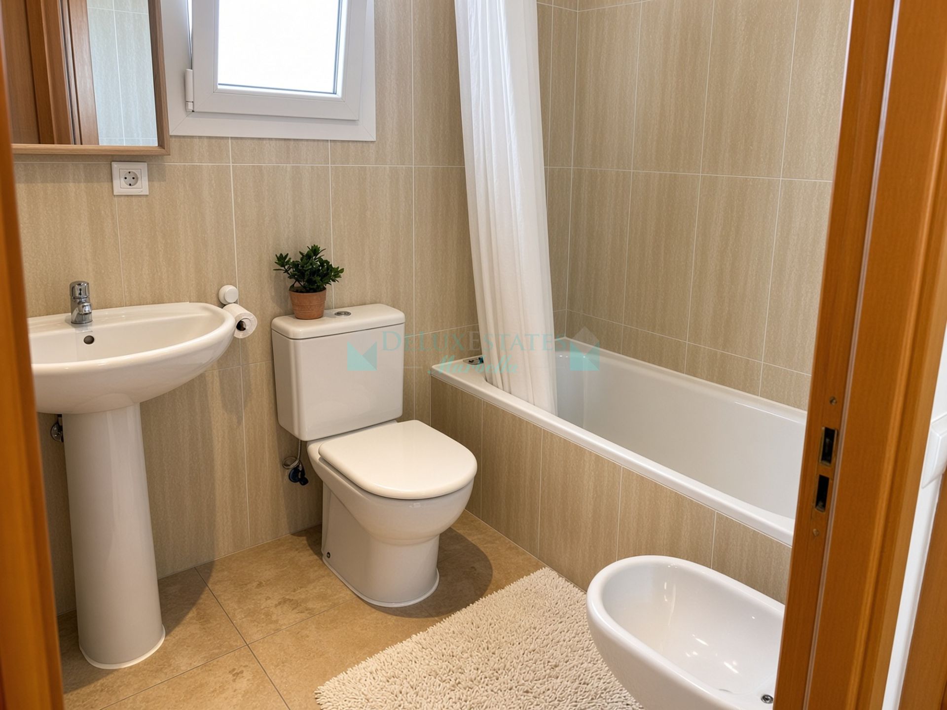 Duplex Penthouse for sale in Alcorrín, Manilva