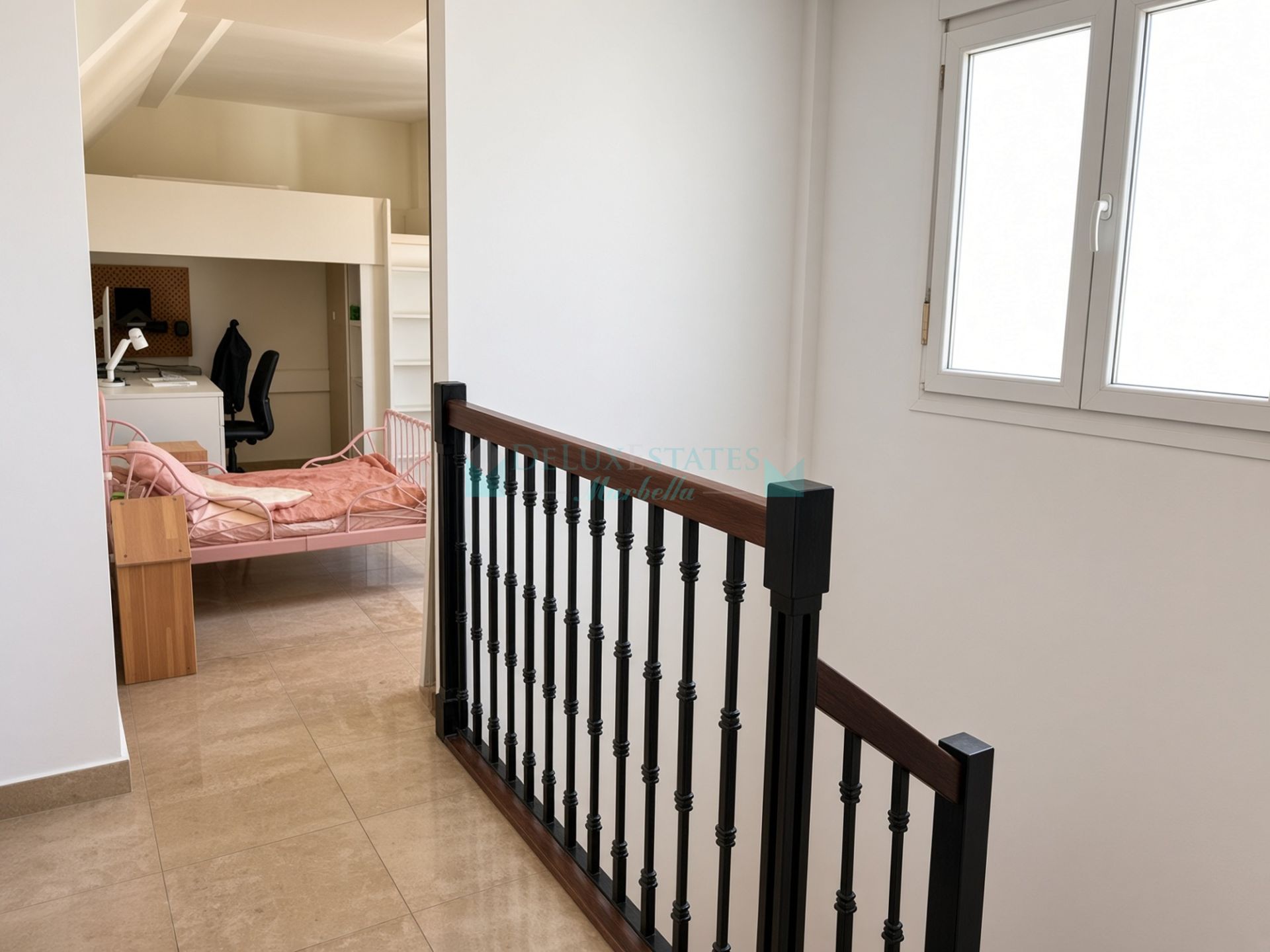 Duplex Penthouse for sale in Alcorrín, Manilva