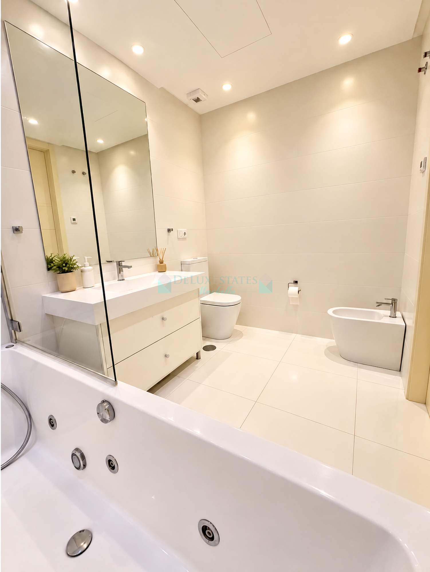 Duplex Penthouse for sale in Atalaya Hills, Benahavis