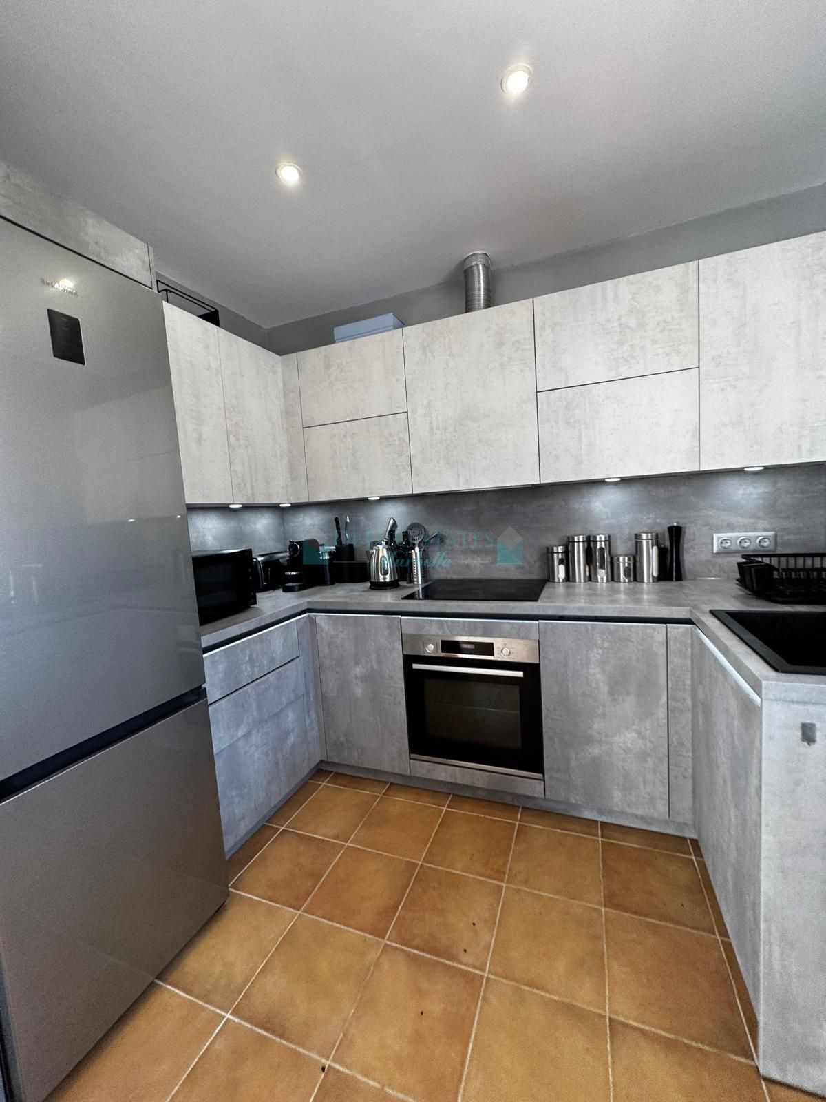 Town House for sale in Aloha Lake Village, Nueva Andalucia